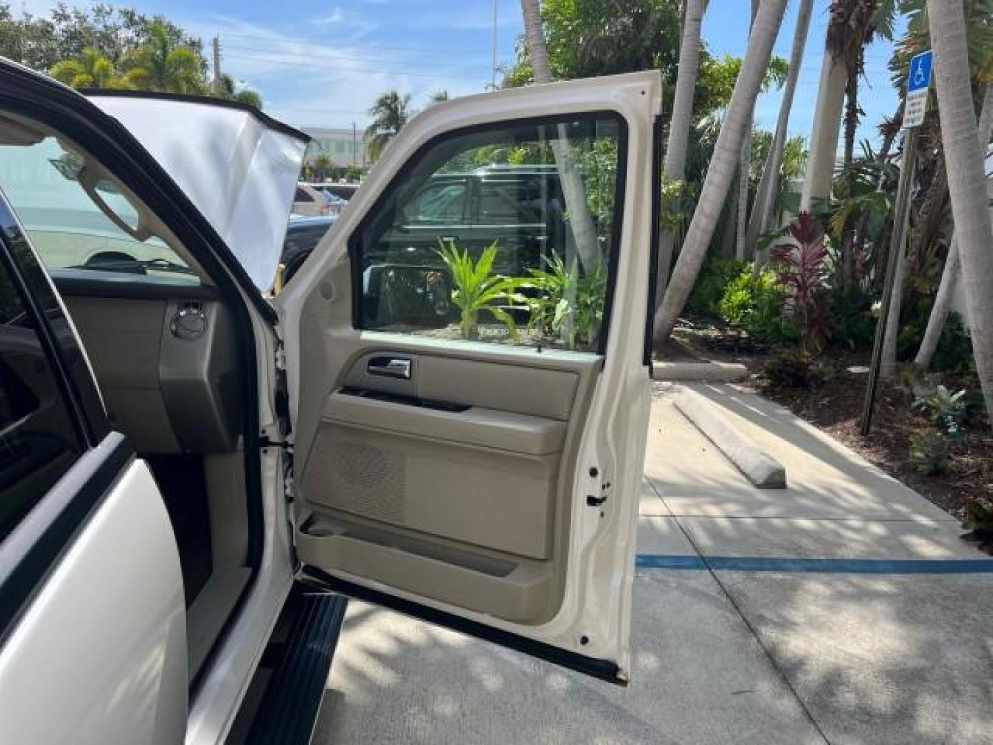 2011 White Platinum Metallic Tri-Coat /Stone Ford Expedition 1 NC Limited LOW MILES 85,690 (1FMJU1K53BE) with an 5.4L SOHC 24-Valve V8 FFV Engine engine, Automatic transmission, located at 4701 North Dixie Hwy, Pompano Beach, FL, 33064, (954) 422-2889, 26.240938, -80.123474 - OUR WEBPAGE FLORIDACARS1.COM HAS OVER 100 PHOTOS AND FREE CARFAX LINK 2011 FORD EXPEDITION LIMITED NEW $51,095 ROAD READY VIN: 1FMJU1K53BEF06253 NO RECALLS 5.4L V8 4 DOOR WAGON/SPORT UTILITY 1 OWNER LOW MILES 85,690 5.4L V8 F SOHC 24V 3 ROW POWER LEATHER SEATS FLEX FUEL COOLED/HEATED SEATS NAVIGATIO - Photo#11