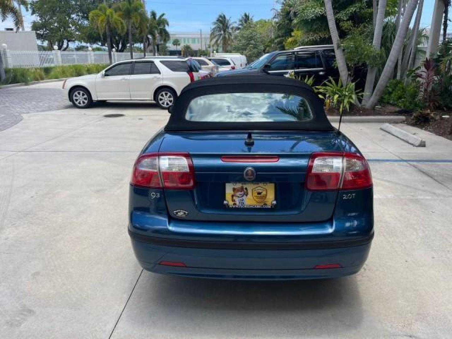 2006 Nocturne Blue Metallic /Slate Gray Saab 9-3 CONV LOW MILES 75,575 (YS3FD79Y966) with an 2.0L DOHC MPFI Turbocharged 4-Cyl Engine engine, Automatic transmission, located at 4701 North Dixie Hwy, Pompano Beach, FL, 33064, (954) 422-2889, 26.240938, -80.123474 - OUR WEBPAGE FLORIDACARS1.COM HAS OVER 100 PHOTOS AND FREE CARFAX LINK 2006 SAAB 9-3 2.0T ROAD READY 2.O L TURBO VIN: YS3FD79Y966001453 NO ACCIDENTS NO RECALLS CONVERTIBLE LOW MILES 75,575 2.0L I4 F SOHC POWER CONVERTIBLE TOP GASOLINE 29 MPG POWER LEATHER SEATS FRONT WHEEL DRIVE DUAL ZONE AC 4 SERVIC - Photo#6