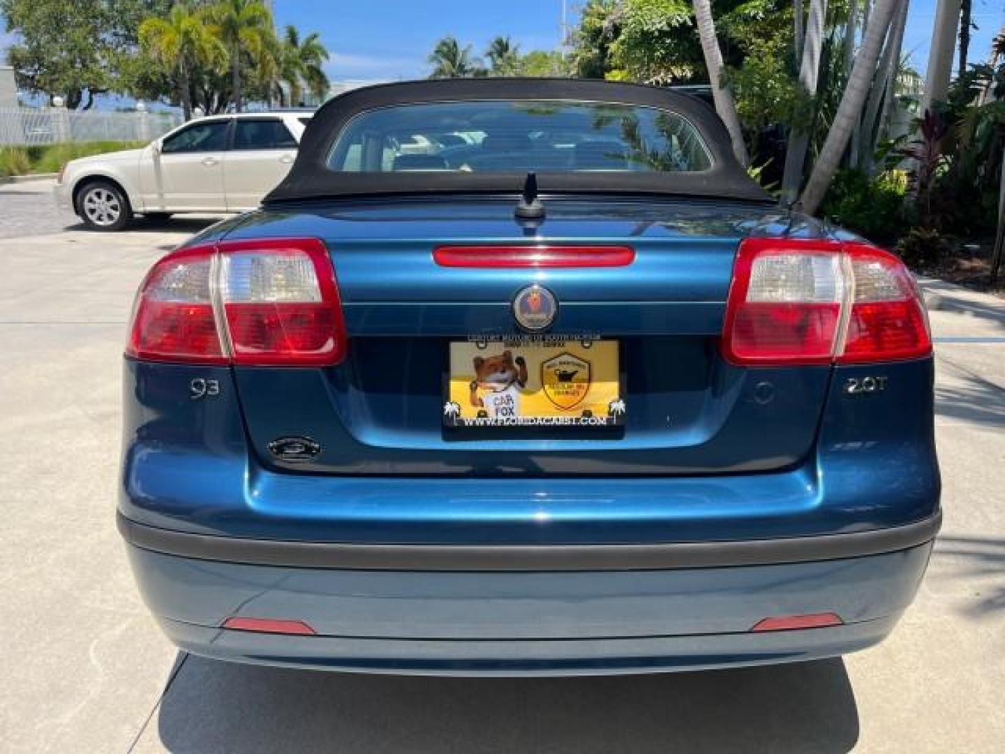 2006 Nocturne Blue Metallic /Slate Gray Saab 9-3 CONV LOW MILES 75,575 (YS3FD79Y966) with an 2.0L DOHC MPFI Turbocharged 4-Cyl Engine engine, Automatic transmission, located at 4701 North Dixie Hwy, Pompano Beach, FL, 33064, (954) 422-2889, 26.240938, -80.123474 - OUR WEBPAGE FLORIDACARS1.COM HAS OVER 100 PHOTOS AND FREE CARFAX LINK 2006 SAAB 9-3 2.0T ROAD READY 2.O L TURBO VIN: YS3FD79Y966001453 NO ACCIDENTS NO RECALLS CONVERTIBLE LOW MILES 75,575 2.0L I4 F SOHC POWER CONVERTIBLE TOP GASOLINE 29 MPG POWER LEATHER SEATS FRONT WHEEL DRIVE DUAL ZONE AC 4 SERVIC - Photo#77