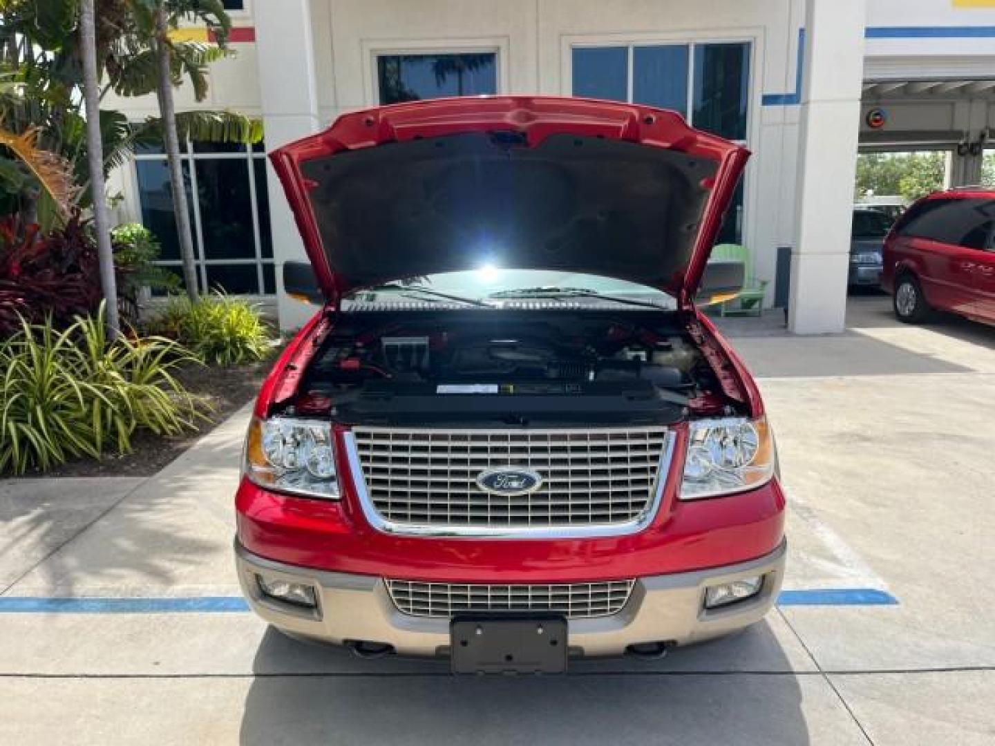 2003 Laser Red /Medium Parchment Ford Expedition 1 OWNER Eddie Bauer 4X4 LOW MILES 37,143 (1FMFU18L13L) with an 5.4L SOHC SEFI V8 Triton Engine engine, Automatic transmission, located at 4701 North Dixie Hwy, Pompano Beach, FL, 33064, (954) 422-2889, 26.240938, -80.123474 - OUR WEBPAGE FLORIDACARS1.COM HAS OVER 100 PHOTOS AND FREE CARFAX LINK 2003 FORD EXPEDITION EDDIE BAUER ROAD READY 5.4L V8 VIN: 1FMFU18L13LC57315 1 OWNER LOW MILES 37,143 4 DOOR WAGON/SPORT UTILITY 4WD ON DEMAND 5.4L V8 F SOHC 16V 3 ROW LEATHER SEATS 4X4 GASOLINE NO ACCIDENTS NO RECALLS REAR WHEEL DR - Photo#84