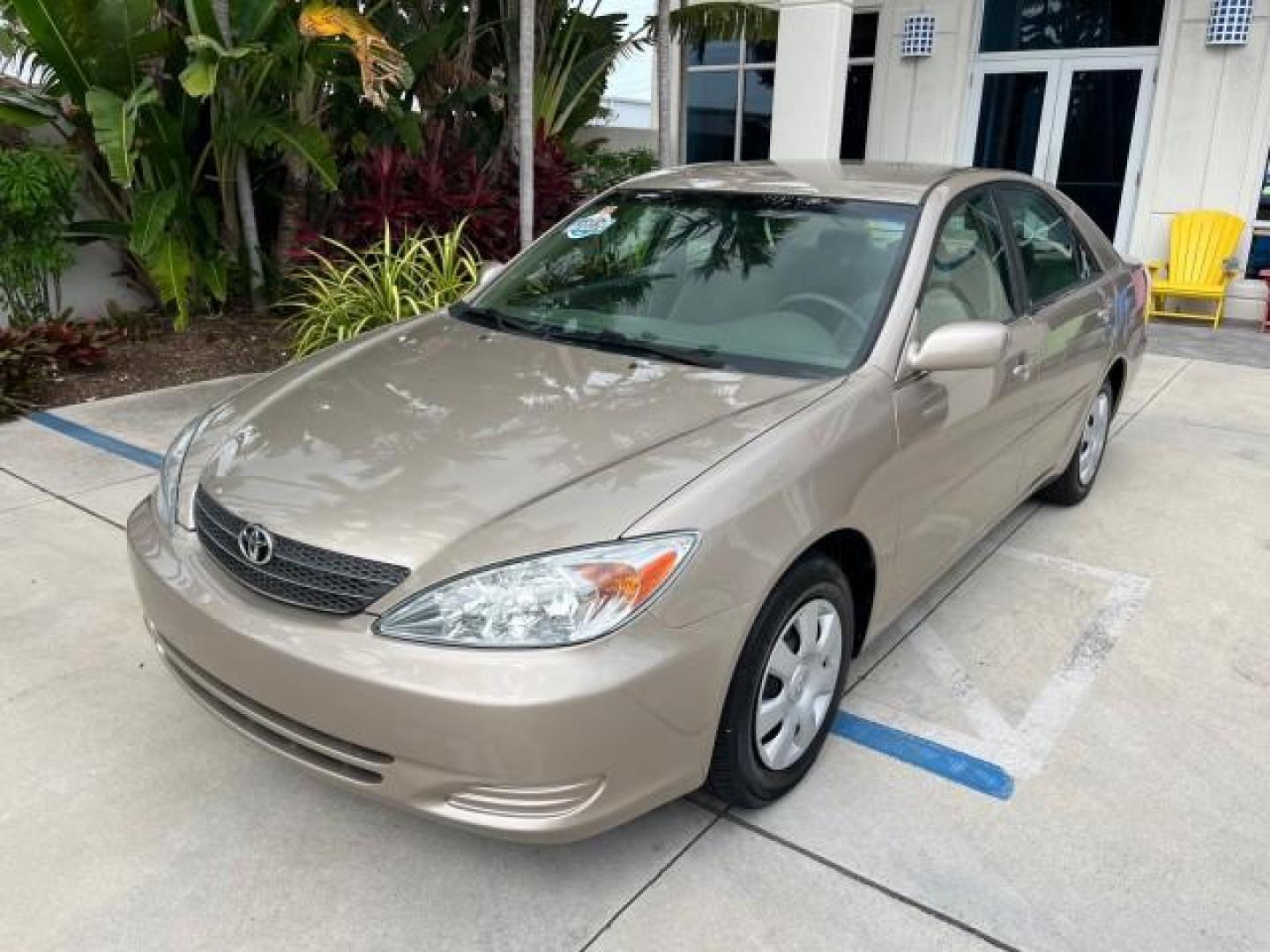 2003 Desert Sand Mica /Stone Toyota Camry 1 OWNER LE LOW MILES 57,114 (4T1BE32K73U) with an 2.4L DOHC Vvti 16-Valve 4-Cyl Engine engine, Automatic transmission, located at 4701 North Dixie Hwy, Pompano Beach, FL, 33064, (954) 422-2889, 26.240938, -80.123474 - OUR WEBPAGE FLORIDACARS1.COM HAS OVER 100 PHOTOS AND FREE CARFAX LINK 2003 TOYOTA CAMRY LE ROAD READY 2.4L I4 VIN: 4T1BE32K73U646722 NO RECALLS 32 MPG SEDAN 4 DR 1 OWNER 2.4L I4 F DOHC 16V LOW MILES 57,114 GASOLINE 7 SERVICE RECORDS FRONT WHEEL DRIVE POWER MIRRORS Approach Lights Cruise Control FWD - Photo#73