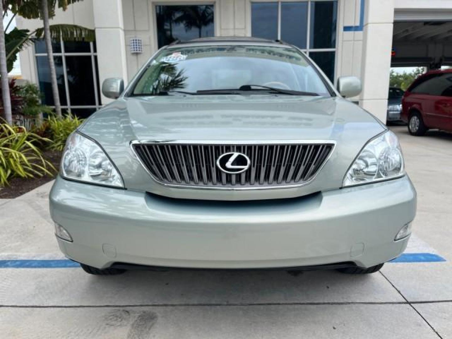 2007 Millennium Silver Metallic /Light Gray Lexus RX 350 1 FL LOW MILES 61,148 (2T2GK31U17C) with an 3.5L DOHC SMPI 24-Valve V6 Engine engine, Automatic transmission, located at 4701 North Dixie Hwy, Pompano Beach, FL, 33064, (954) 422-2889, 26.240938, -80.123474 - OUR WEBPAGE FLORIDACARS1.COM HAS OVER 100 PHOTOS AND FREE CARFAX LINK 2007 LEXUS RX 350 ROAD READY 3.5L V6 VIN: 2T2GK31U17C006249 NO RECALLS 4 DOOR WAGON/SPORT UTILITY POWER LEATHER SEATS 3.5L V6 F DOHC 24V POWER SUNROOF GASOLINE 1 OWNER FLORIDA FRONT WHEEL DRIVE POWER LIFTGATE/MIRRORS LOW MILES 61, - Photo#85