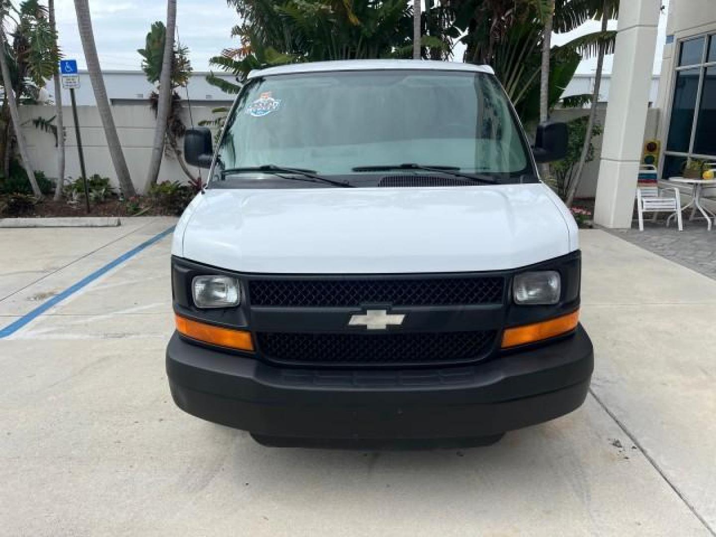 2005 Summit White /Neutral Chevrolet Express Cargo Van 1 FL 67,055 (1GCFG15X751) with an 4.3L Vortec 4300 V6 MFI Engine engine, Automatic transmission, located at 4701 North Dixie Hwy, Pompano Beach, FL, 33064, (954) 422-2889, 26.240938, -80.123474 - OUR WEBPAGE FLORIDACARS1.COM HAS OVER 100 PHOTOS AND FREE CARFAX LINK 2005 CHEVROLET EXPRESS 1500 ROAD READY WORK READY VIN: 1GCFG15X751260088 LOW MILES 67,055 VAN 1 OWNER FLORIDA 4.3L V6 F CLEAN GASOLINE 4.3L V6 REAR WHEEL DRIVE LEATHER SEATS Automatic Climate Control Front Bucket Seats RWD THIS IS - Photo#2