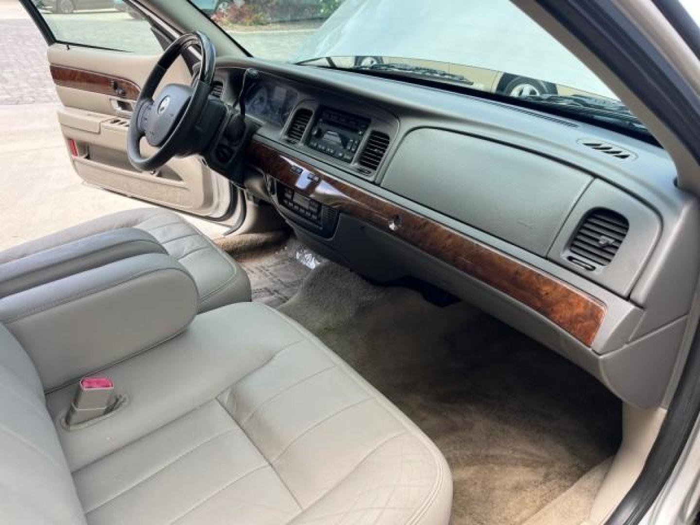 2009 Smokestone Metallic /Medium light stone Mercury Grand Marquis ULTIMATE LS LOW MILES 67,706 (2MEHM75V59X) with an 4.6L OHC SEFI FFV V8 Engine engine, Automatic transmission, located at 4701 North Dixie Hwy, Pompano Beach, FL, 33064, (954) 422-2889, 26.240938, -80.123474 - OUR WEBPAGE FLORIDACARS1.COM HAS OVER 100 PHOTOS AND FREE CARFAX LINK 2009 MERCURY GRAND MARQUIS LS ROAD READY 4.6L V8 VIN: 2MEHM75V59X610557 NO ACCIDENTS SEDAN 4 DR NO RECALLS 4.6L V8 F SOHC 16V LOW MILES 67,706 FLEX FUEL 12 SERVICE RECORDS REAR WHEEL DRIVE POWER LEATHER SEATS Adaptive Headlights A - Photo#27