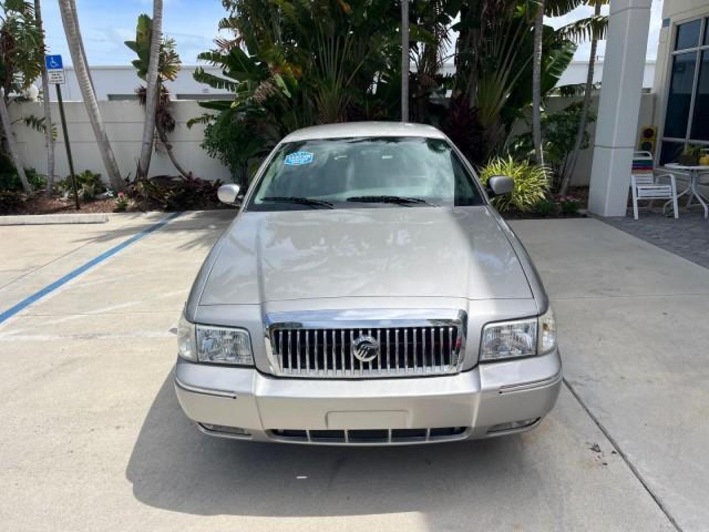 2009 Smokestone Metallic /Medium light stone Mercury Grand Marquis ULTIMATE LS LOW MILES 67,706 (2MEHM75V59X) with an 4.6L OHC SEFI FFV V8 Engine engine, Automatic transmission, located at 4701 North Dixie Hwy, Pompano Beach, FL, 33064, (954) 422-2889, 26.240938, -80.123474 - OUR WEBPAGE FLORIDACARS1.COM HAS OVER 100 PHOTOS AND FREE CARFAX LINK 2009 MERCURY GRAND MARQUIS LS ROAD READY 4.6L V8 VIN: 2MEHM75V59X610557 NO ACCIDENTS SEDAN 4 DR NO RECALLS 4.6L V8 F SOHC 16V LOW MILES 67,706 FLEX FUEL 12 SERVICE RECORDS REAR WHEEL DRIVE POWER LEATHER SEATS Adaptive Headlights A - Photo#2