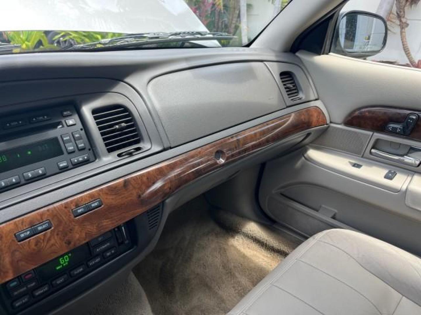 2009 Smokestone Metallic /Medium light stone Mercury Grand Marquis ULTIMATE LS LOW MILES 67,706 (2MEHM75V59X) with an 4.6L OHC SEFI FFV V8 Engine engine, Automatic transmission, located at 4701 North Dixie Hwy, Pompano Beach, FL, 33064, (954) 422-2889, 26.240938, -80.123474 - OUR WEBPAGE FLORIDACARS1.COM HAS OVER 100 PHOTOS AND FREE CARFAX LINK 2009 MERCURY GRAND MARQUIS LS ROAD READY 4.6L V8 VIN: 2MEHM75V59X610557 NO ACCIDENTS SEDAN 4 DR NO RECALLS 4.6L V8 F SOHC 16V LOW MILES 67,706 FLEX FUEL 12 SERVICE RECORDS REAR WHEEL DRIVE POWER LEATHER SEATS Adaptive Headlights A - Photo#56