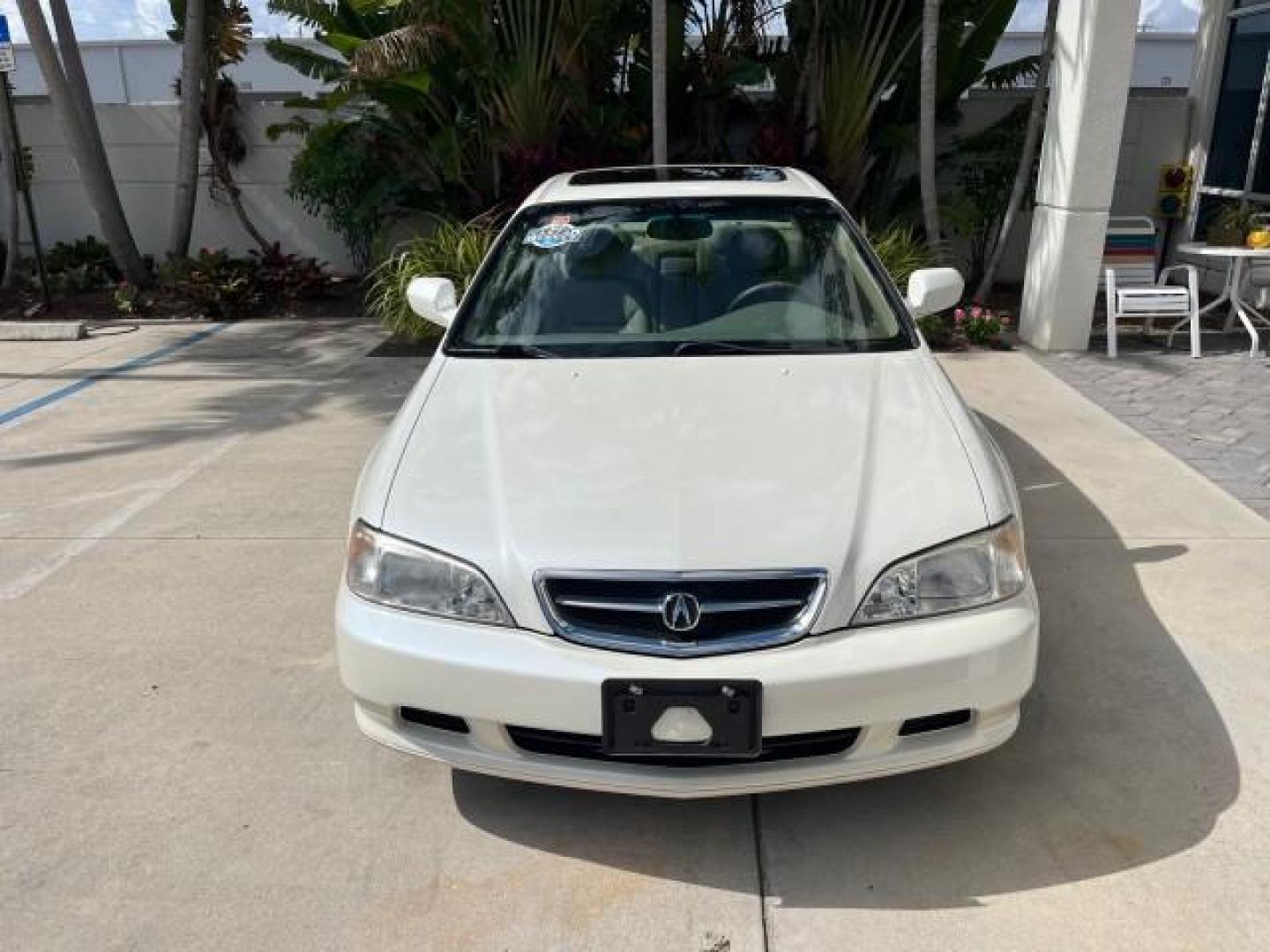 2000 White Diamond Pearl /Ebony Acura TL 1 FL SEDAN LOW MILES 27,481 (19UUA5667YA) with an 3.2L SOHC PGM-FI 24-Valve V6 Engine engine, Automatic transmission, located at 4701 North Dixie Hwy, Pompano Beach, FL, 33064, (954) 422-2889, 26.240938, -80.123474 - OUR WEBPAGE FLORIDACARS1.COM HAS OVER 100 PHOTOS AND FREE CARFAX LINK 10 SERVICE RECORDS 2000 ACURA TL 3.2 ROAD READY 3.2L V6 VIN: 19UUA5667YA031650 NO ACCIDENTS NO RECALLS SEDAN 4 DR 1 OWNER FLORIDA 3.2L V6 F SOHC 24V LOW MILES 27,481 29 MPG GASOLINE POWER LEATHER SEATS FRONT WHEEL DRIVE POWER SUNR - Photo#2