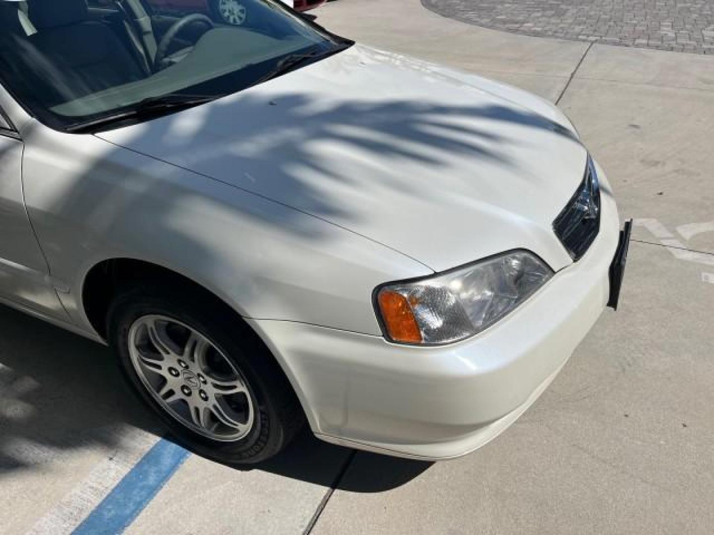 2000 White Diamond Pearl /Ebony Acura TL 1 FL SEDAN LOW MILES 27,481 (19UUA5667YA) with an 3.2L SOHC PGM-FI 24-Valve V6 Engine engine, Automatic transmission, located at 4701 North Dixie Hwy, Pompano Beach, FL, 33064, (954) 422-2889, 26.240938, -80.123474 - OUR WEBPAGE FLORIDACARS1.COM HAS OVER 100 PHOTOS AND FREE CARFAX LINK 10 SERVICE RECORDS 2000 ACURA TL 3.2 ROAD READY 3.2L V6 VIN: 19UUA5667YA031650 NO ACCIDENTS NO RECALLS SEDAN 4 DR 1 OWNER FLORIDA 3.2L V6 F SOHC 24V LOW MILES 27,481 29 MPG GASOLINE POWER LEATHER SEATS FRONT WHEEL DRIVE POWER SUNR - Photo#89