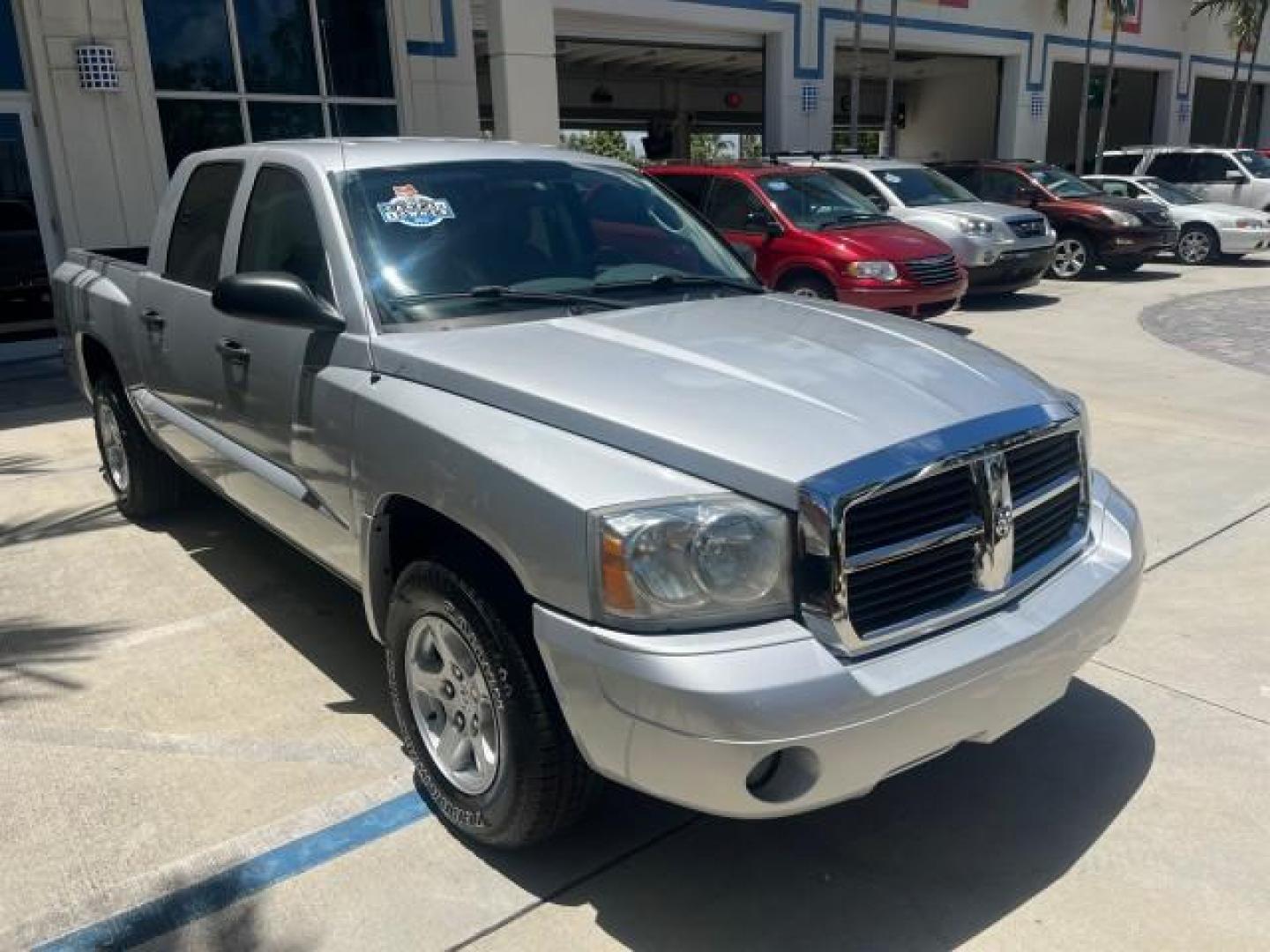 2006 Bright Silver Metallic /Med Slate Gray Dodge Dakota SLT 4 DR CREW LOW MILES 66,598 (1D7HE48NX6S) with an 4.7L V8 Magnum Engine engine, Automatic transmission, located at 4701 North Dixie Hwy, Pompano Beach, FL, 33064, (954) 422-2889, 26.240938, -80.123474 - OUR WEBPAGE FLORIDACARS1.COM HAS OVER 100 PHOTOS AND FREE CARFAX LINK 2006 DODGE DAKOTA SLT ROAD READY 4.7L V8 VIN: 1D7HE48NX6S517370 NO ACCIDENTS CREW PICKUP NO RECALLS 4.7L V8 F OHV 1 OWNER 5,4 FT BED GASOLINE LOW MILES 66,598 REAR WHEEL DRIVE 24 SERVICE RECORDS 5.4' Bed Length Anti-Theft System C - Photo#78