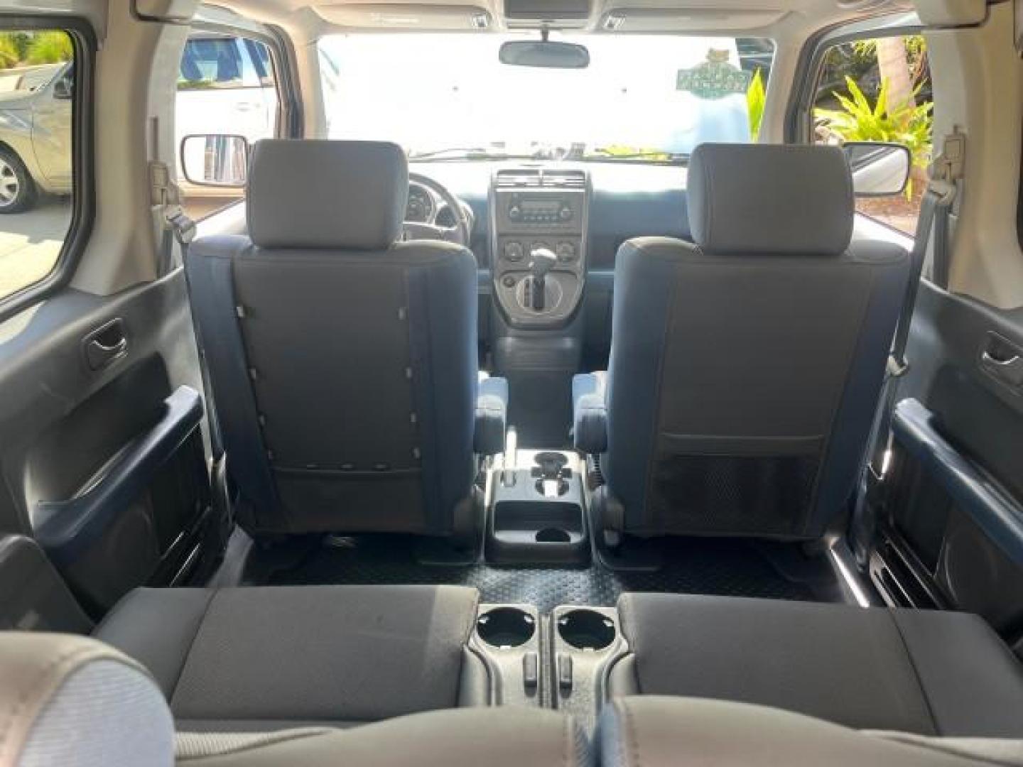 2006 Alabaster Silver Metallic /Gray/Blue Honda Element EX-P LOW MILES 36,980 (5J6YH18736L) with an 2.4L DOHC MPFI 16-Valve i-VTEC I4 Engine engine, Automatic transmission, located at 4701 North Dixie Hwy, Pompano Beach, FL, 33064, (954) 422-2889, 26.240938, -80.123474 - OUR WEBPAGE FLORIDACARS1.COM HAS OVER 100 PHOTOS AND FREE CARFAX LINK 2006 HONDA ELEMENT EX-P ROAD READY 2.4L I4 VIN: 5J6YH18736L011000 NO RECALLS 27 MPG 4 DOOR WAGON/SPORT UTILITY 1 OWNER 2.4L I4 F DOHC 16V LOW MILES 36,980 GASOLINE 17 SERVICE RECORDS FRONT WHEEL DRIVE Anti-Theft System Cruise Cont - Photo#65