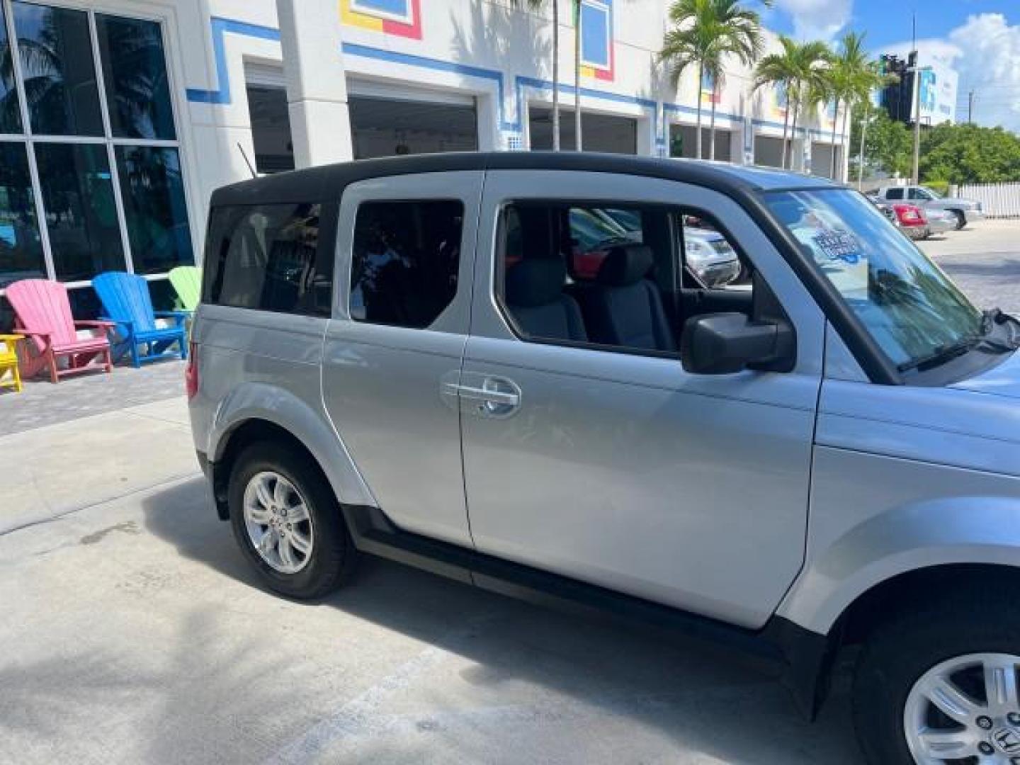 2006 Alabaster Silver Metallic /Gray/Blue Honda Element EX-P LOW MILES 36,980 (5J6YH18736L) with an 2.4L DOHC MPFI 16-Valve i-VTEC I4 Engine engine, Automatic transmission, located at 4701 North Dixie Hwy, Pompano Beach, FL, 33064, (954) 422-2889, 26.240938, -80.123474 - OUR WEBPAGE FLORIDACARS1.COM HAS OVER 100 PHOTOS AND FREE CARFAX LINK 2006 HONDA ELEMENT EX-P ROAD READY 2.4L I4 VIN: 5J6YH18736L011000 NO RECALLS 27 MPG 4 DOOR WAGON/SPORT UTILITY 1 OWNER 2.4L I4 F DOHC 16V LOW MILES 36,980 GASOLINE 17 SERVICE RECORDS FRONT WHEEL DRIVE Anti-Theft System Cruise Cont - Photo#90