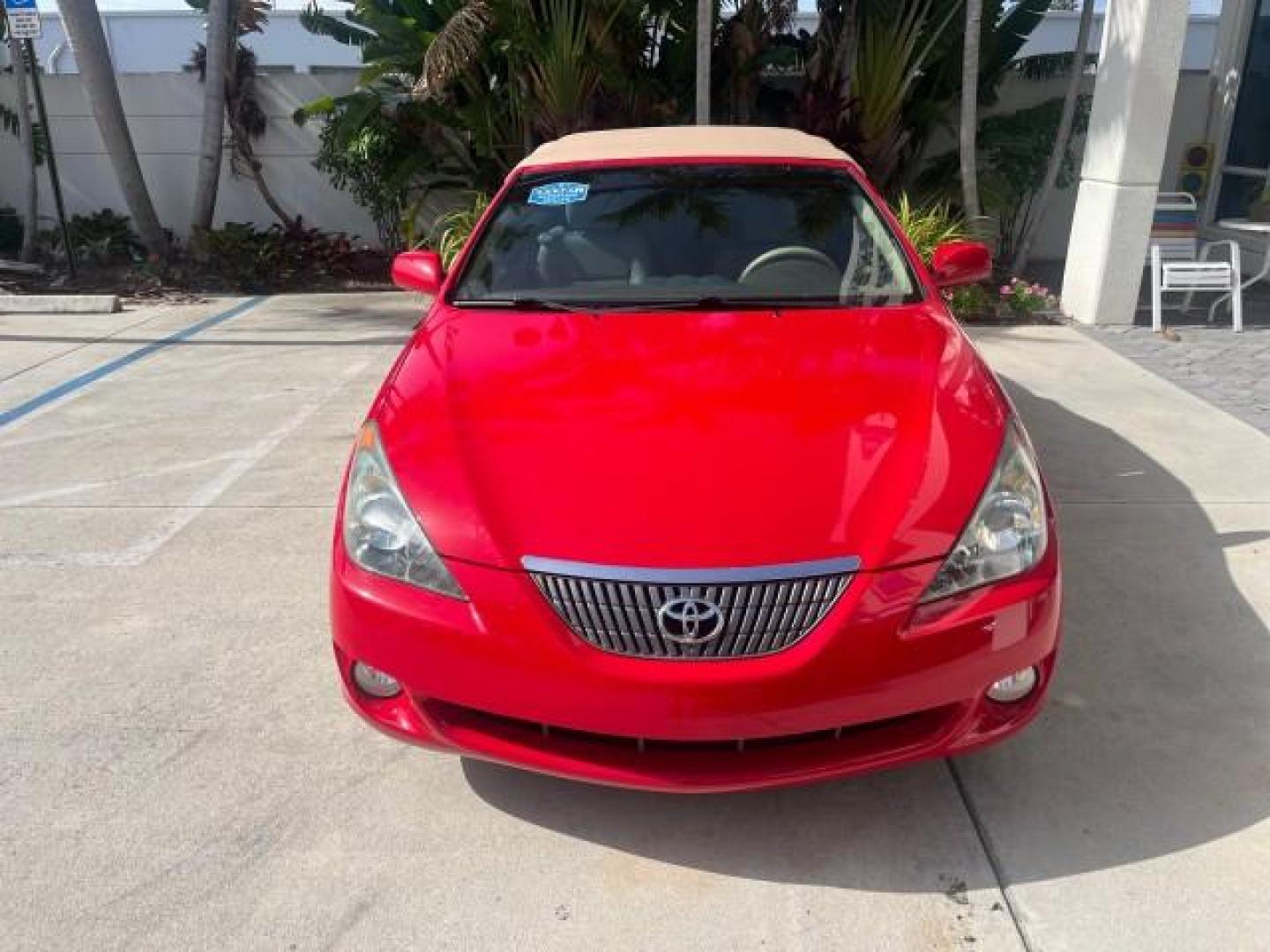 2005 Absolutely Red /Ivory Toyota Camry Solara SLE LOW MILES 30,937 (4T1FA38P95U) with an 3.3L DOHC SEFI VVT-i 24-Valve V6 Engine engine, Automatic transmission, located at 4701 North Dixie Hwy, Pompano Beach, FL, 33064, (954) 422-2889, 26.240938, -80.123474 - OUR WEBPAGE FLORIDACARS1.COM HAS OVER 100 PHOTOS AND FREE CARFAX LINK 2005 TOYOTA CAMRY SOLARA SE V6 ROAD READY 3.3L V6 VIN: 4T1FA38P95U061434 NO RECALLS 29 MPG CONVERTIBLE POWER CONVERTIBLE TOP 3.3L V6 F DOHC 24V POWER LEATHER SEATS GASOLINE FLORIDA OWNER FRONT WHEEL DRIVE LOW MILES 30,937 Alloy Wh - Photo#2