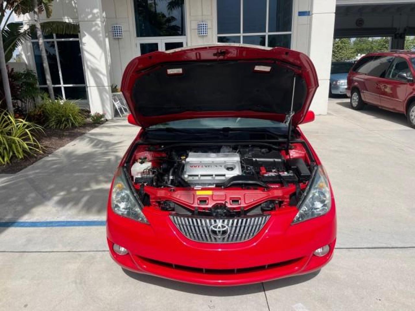 2005 Absolutely Red /Ivory Toyota Camry Solara SLE LOW MILES 30,937 (4T1FA38P95U) with an 3.3L DOHC SEFI VVT-i 24-Valve V6 Engine engine, Automatic transmission, located at 4701 North Dixie Hwy, Pompano Beach, FL, 33064, (954) 422-2889, 26.240938, -80.123474 - OUR WEBPAGE FLORIDACARS1.COM HAS OVER 100 PHOTOS AND FREE CARFAX LINK 2005 TOYOTA CAMRY SOLARA SE V6 ROAD READY 3.3L V6 VIN: 4T1FA38P95U061434 NO RECALLS 29 MPG CONVERTIBLE POWER CONVERTIBLE TOP 3.3L V6 F DOHC 24V POWER LEATHER SEATS GASOLINE FLORIDA OWNER FRONT WHEEL DRIVE LOW MILES 30,937 Alloy Wh - Photo#54