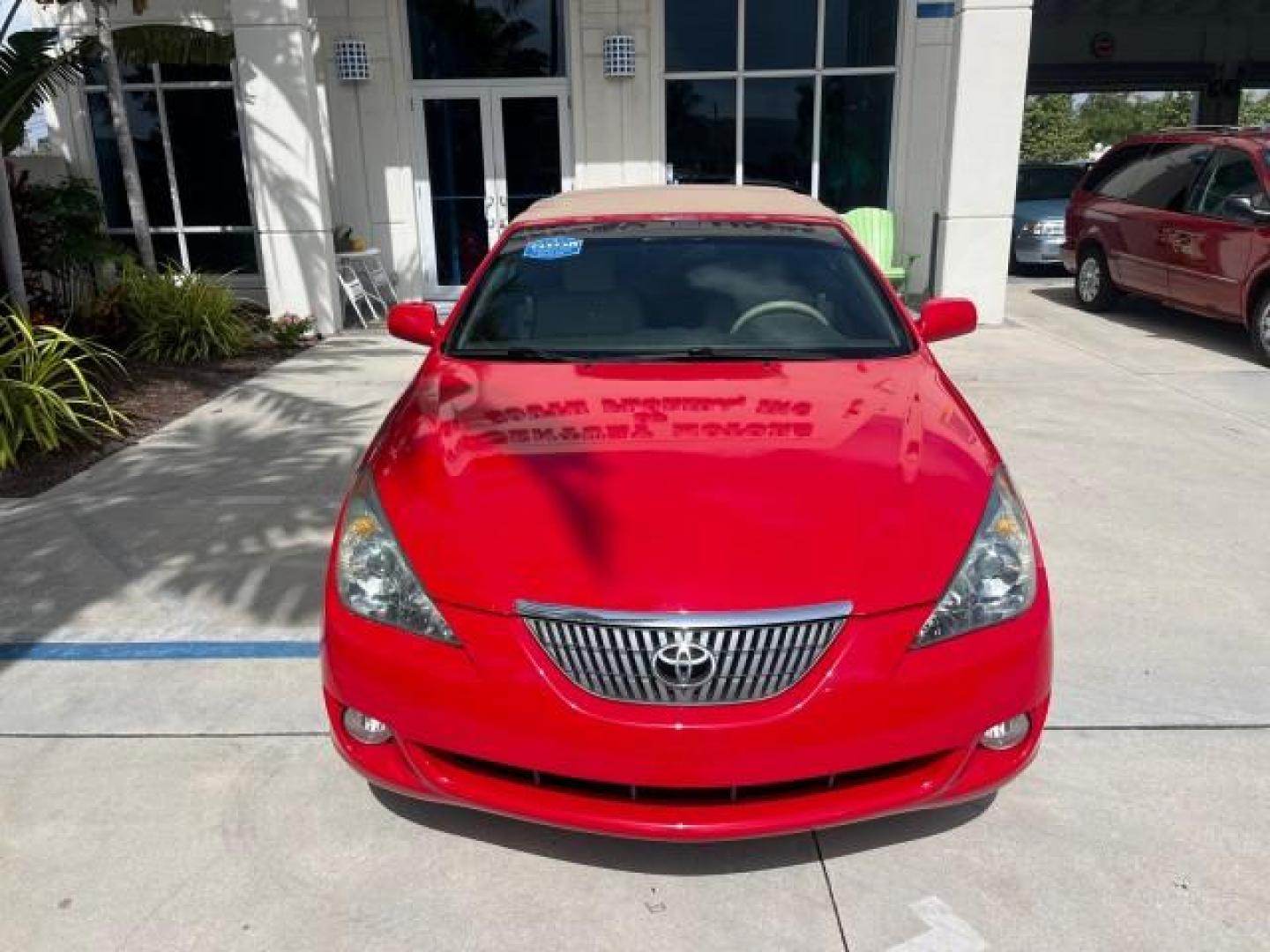 2005 Absolutely Red /Ivory Toyota Camry Solara SLE LOW MILES 30,937 (4T1FA38P95U) with an 3.3L DOHC SEFI VVT-i 24-Valve V6 Engine engine, Automatic transmission, located at 4701 North Dixie Hwy, Pompano Beach, FL, 33064, (954) 422-2889, 26.240938, -80.123474 - OUR WEBPAGE FLORIDACARS1.COM HAS OVER 100 PHOTOS AND FREE CARFAX LINK 2005 TOYOTA CAMRY SOLARA SE V6 ROAD READY 3.3L V6 VIN: 4T1FA38P95U061434 NO RECALLS 29 MPG CONVERTIBLE POWER CONVERTIBLE TOP 3.3L V6 F DOHC 24V POWER LEATHER SEATS GASOLINE FLORIDA OWNER FRONT WHEEL DRIVE LOW MILES 30,937 Alloy Wh - Photo#58