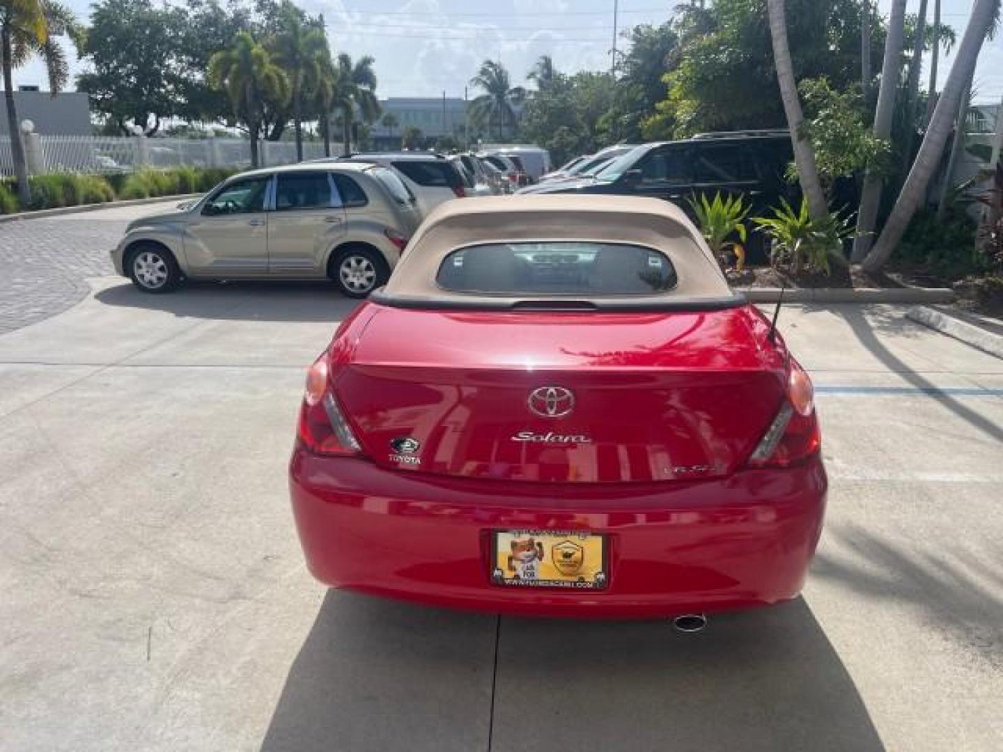 2005 Absolutely Red /Ivory Toyota Camry Solara SLE LOW MILES 30,937 (4T1FA38P95U) with an 3.3L DOHC SEFI VVT-i 24-Valve V6 Engine engine, Automatic transmission, located at 4701 North Dixie Hwy, Pompano Beach, FL, 33064, (954) 422-2889, 26.240938, -80.123474 - OUR WEBPAGE FLORIDACARS1.COM HAS OVER 100 PHOTOS AND FREE CARFAX LINK 2005 TOYOTA CAMRY SOLARA SE V6 ROAD READY 3.3L V6 VIN: 4T1FA38P95U061434 NO RECALLS 29 MPG CONVERTIBLE POWER CONVERTIBLE TOP 3.3L V6 F DOHC 24V POWER LEATHER SEATS GASOLINE FLORIDA OWNER FRONT WHEEL DRIVE LOW MILES 30,937 Alloy Wh - Photo#6