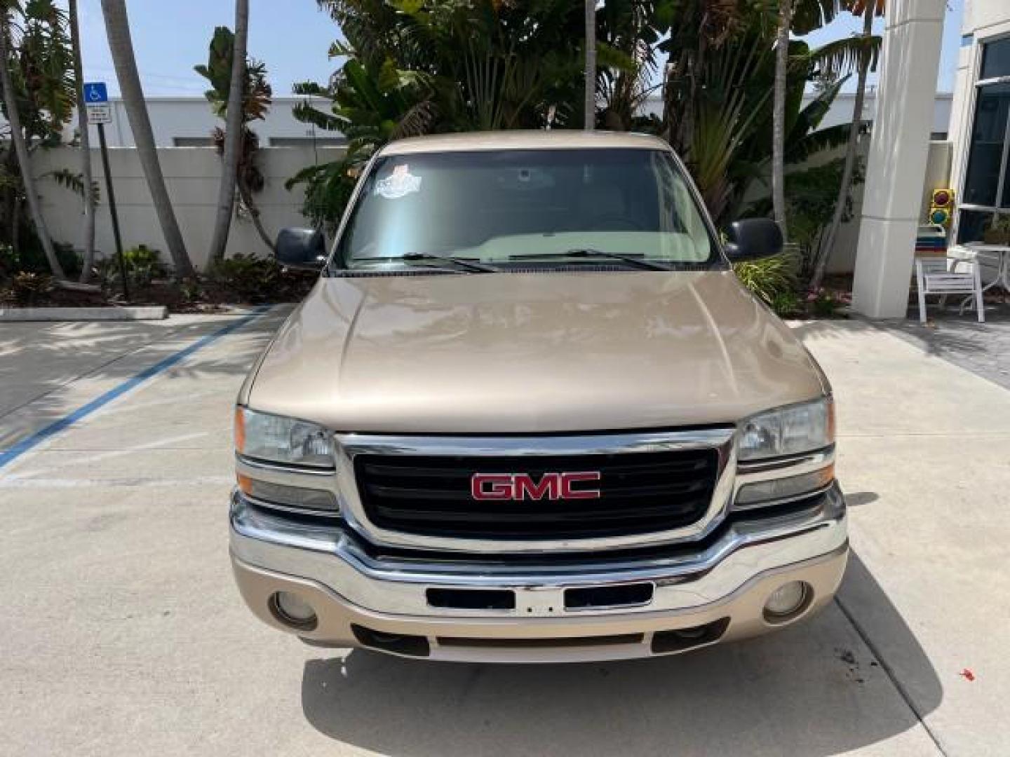 2004 Sand Beige Metallic /Pewter GMC Sierra 1500 SLT 1 OWNER LOW MILES (2GTEC19T141) with an 5.3L Vortec 5300 V8 SFI Engine engine, Automatic transmission, located at 4701 North Dixie Hwy, Pompano Beach, FL, 33064, (954) 422-2889, 26.240938, -80.123474 - OUR WEBPAGE FLORIDACARS1.COM HAS OVER 100 PHOTOS AND FREE CARFAX LINK 2004 GMC SIERRA 1500 SLE ROAD READY 5.3L V8 VIN: 2GTEC19T141143145 NO ACCIDENTS 4 DOOR EXTENDED CAB PICKUP NO RECALLS 5.3L V8 F POWER LEATHER SEATS GASOLINE 1 OWNER 6,7 FT BED REAR WHEEL DRIVE 17 SERVICE RECORDS LOW MILES 72,982 A - Photo#2