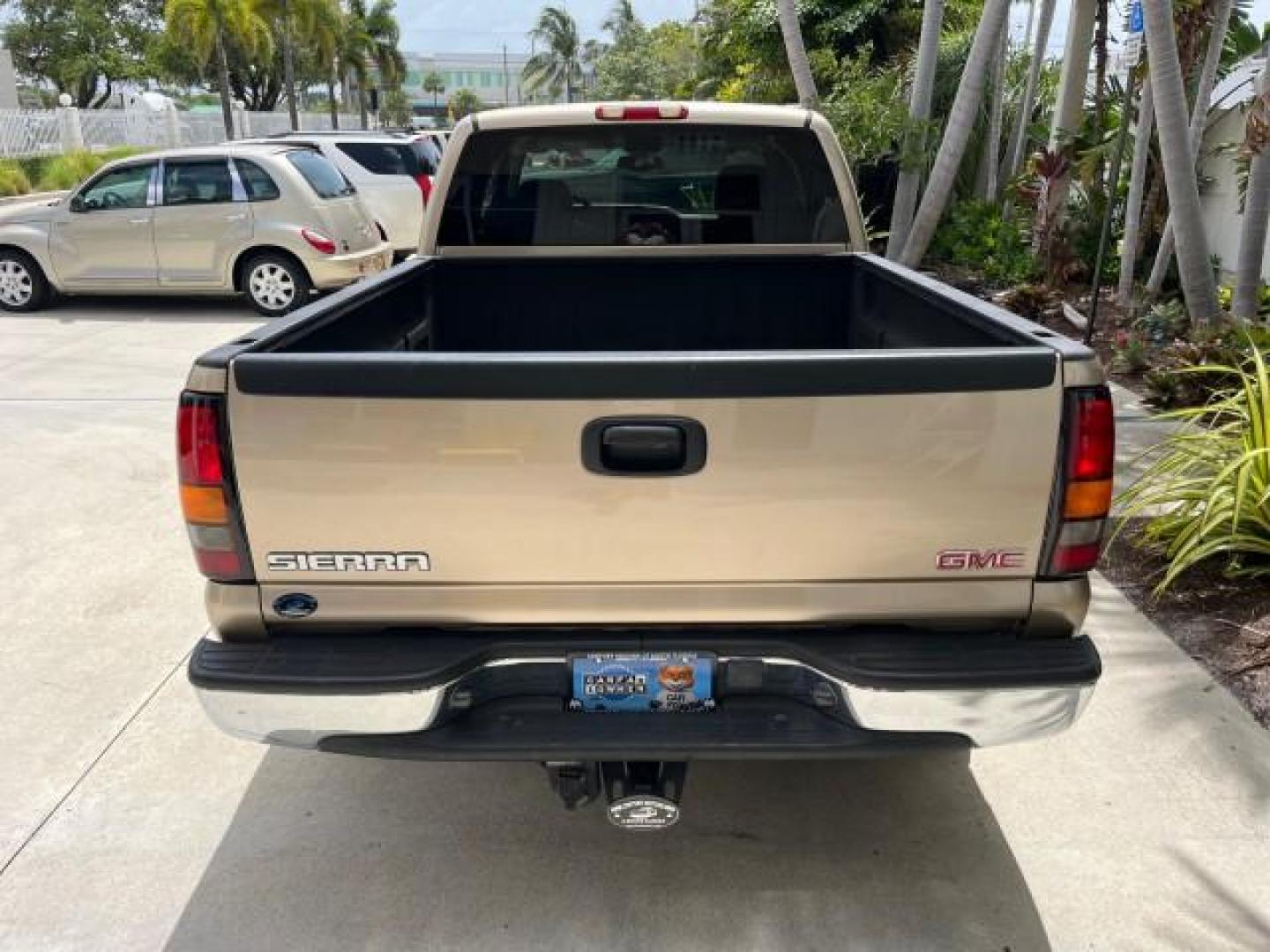 2004 Sand Beige Metallic /Pewter GMC Sierra 1500 SLT 1 OWNER LOW MILES (2GTEC19T141) with an 5.3L Vortec 5300 V8 SFI Engine engine, Automatic transmission, located at 4701 North Dixie Hwy, Pompano Beach, FL, 33064, (954) 422-2889, 26.240938, -80.123474 - OUR WEBPAGE FLORIDACARS1.COM HAS OVER 100 PHOTOS AND FREE CARFAX LINK 2004 GMC SIERRA 1500 SLE ROAD READY 5.3L V8 VIN: 2GTEC19T141143145 NO ACCIDENTS 4 DOOR EXTENDED CAB PICKUP NO RECALLS 5.3L V8 F POWER LEATHER SEATS GASOLINE 1 OWNER 6,7 FT BED REAR WHEEL DRIVE 17 SERVICE RECORDS LOW MILES 72,982 A - Photo#82