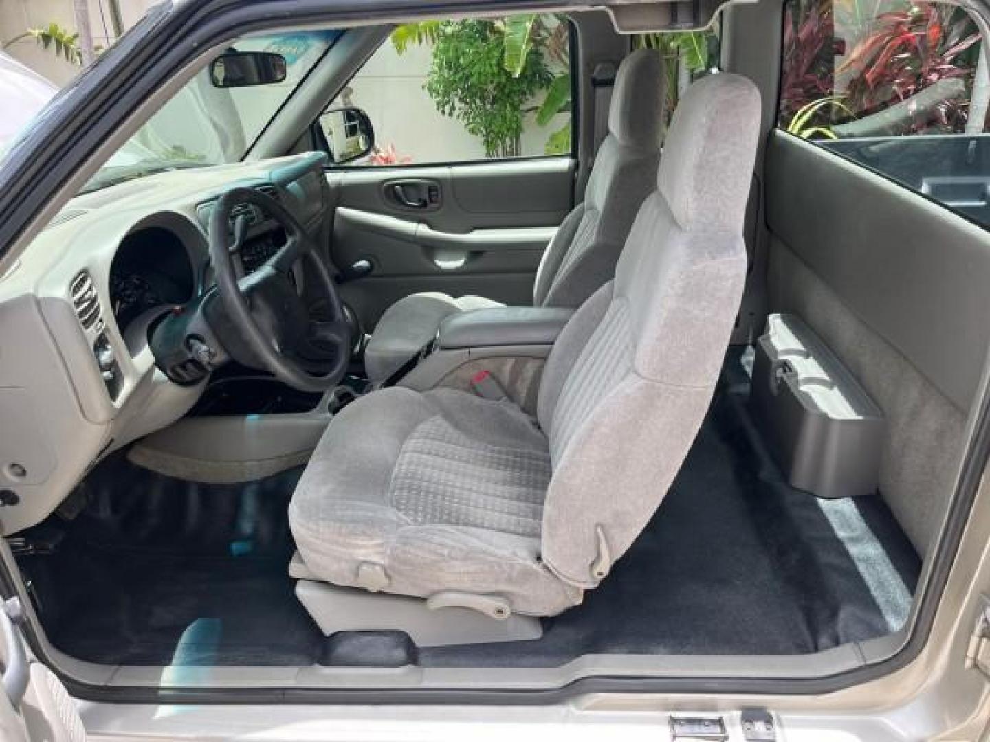 2002 Sandalwood Metallic /Medium Gray Chevrolet S-10 x cab LOW MILES 86,190 (1GCCS19W428) with an 4.3L Vortec 1000 SFI V6 Engine engine, Automatic transmission, located at 4701 North Dixie Hwy, Pompano Beach, FL, 33064, (954) 422-2889, 26.240938, -80.123474 - OUR WEBPAGE FLORIDACARS1.COM HAS OVER 100 PHOTOS AND FREE CARFAX LINK 2002 CHEVROLET S-10 ROAD READY 4.3L V6 VIN: 1GCCS19W428162948 NO ACCIDENTS 3 DOOR EXTENDED CAB PICKUP NO RECALLS 4.3L V6 F OHV 12V LOW MILES 86,190 GASOLINE 6.1 FT BED REAR WHEEL DRIVE WORK READY 6.1' Bed Length Anti-Theft System - Photo#30