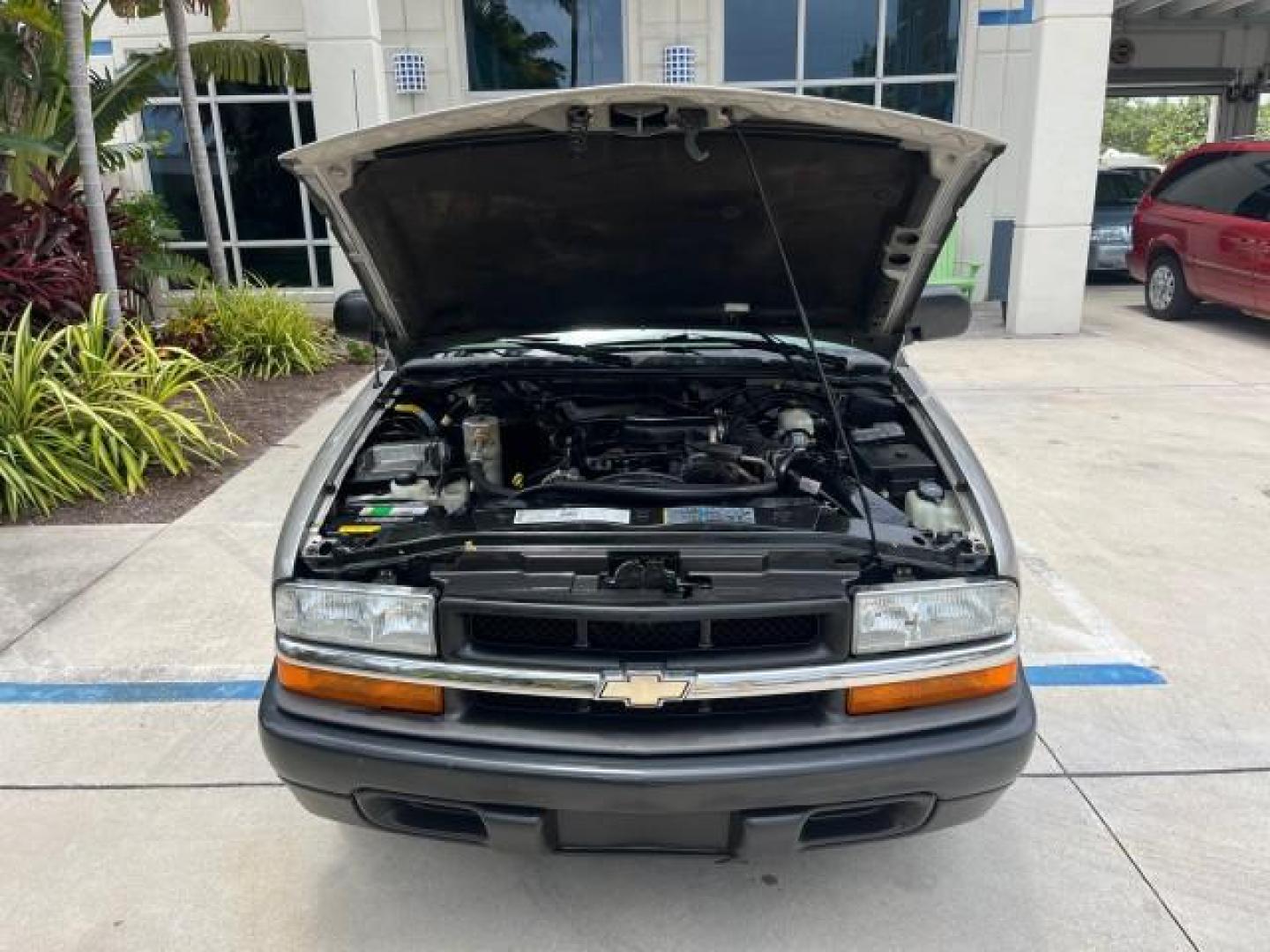 2002 Sandalwood Metallic /Medium Gray Chevrolet S-10 x cab LOW MILES 86,190 (1GCCS19W428) with an 4.3L Vortec 1000 SFI V6 Engine engine, Automatic transmission, located at 4701 North Dixie Hwy, Pompano Beach, FL, 33064, (954) 422-2889, 26.240938, -80.123474 - OUR WEBPAGE FLORIDACARS1.COM HAS OVER 100 PHOTOS AND FREE CARFAX LINK 2002 CHEVROLET S-10 ROAD READY 4.3L V6 VIN: 1GCCS19W428162948 NO ACCIDENTS 3 DOOR EXTENDED CAB PICKUP NO RECALLS 4.3L V6 F OHV 12V LOW MILES 86,190 GASOLINE 6.1 FT BED REAR WHEEL DRIVE WORK READY 6.1' Bed Length Anti-Theft System - Photo#53