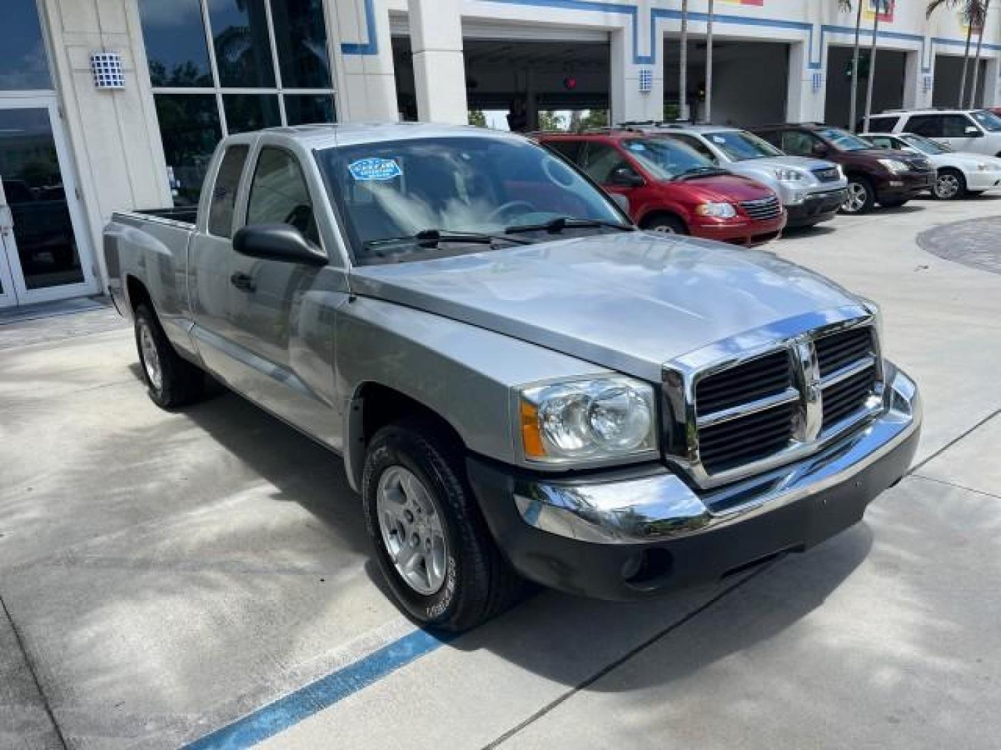 2005 Bright Silver Metallic /Med Slate Gray Dodge Dakota X CAB SLT LOW MILES 65,989 (1D7HE42KX5S) with an 3.7L V6 Magnum Engine engine, Automatic transmission, located at 4701 North Dixie Hwy, Pompano Beach, FL, 33064, (954) 422-2889, 26.240938, -80.123474 - OUR WEBPAGE FLORIDACARS1.COM HAS OVER 90 PHOTOS AND FREE CARFAX LINK 2005 DODGE DAKOTA SLT ROAD READY WORK READY VIN: 1D7HE42KX5S129990 FLORIDA OWNER 3.7L V6 CLUB CAB PICKUP LOW MILES 65,989 3.7L V6 F 6.6FT BED LENGHT GASOLINE POWER SEATS REAR WHEEL DRIVE POWER MIRRORS 6.6' Bed Length Alloy Wheels A - Photo#61