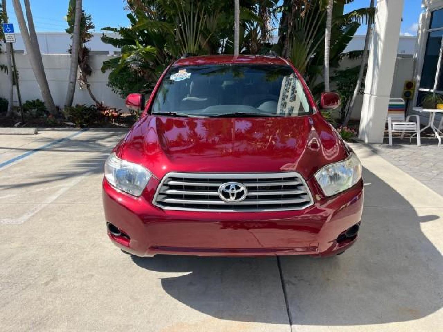 2008 Salsa Red Pearl /Ash Toyota Highlander 1 FL LOW MILES 86,628 (JTEDS41A582) with an 3.5L DOHC 24-Valve VVT-i V6 Engine engine, Automatic transmission, located at 4701 North Dixie Hwy, Pompano Beach, FL, 33064, (954) 422-2889, 26.240938, -80.123474 - OUR WEBPAGE FLORIDACARS1.COM HAS OVER 100 PHOTOS AND FREE CARFAX LINK 2008 TOYOTA HIGHLANDER ROAD READY 3.5L V6 VIN: JTEDS41A582024543 LOW MILES 82,628 4 DOOR WAGON/SPORT UTILITY NO RECALLS 3.5L V6 F DOHC 24V 1 OWNER FLORIDA GASOLINE 27 SERVICE RECORDS FRONT WHEEL DRIVE POWER MIRRORS Active Head Res - Photo#2