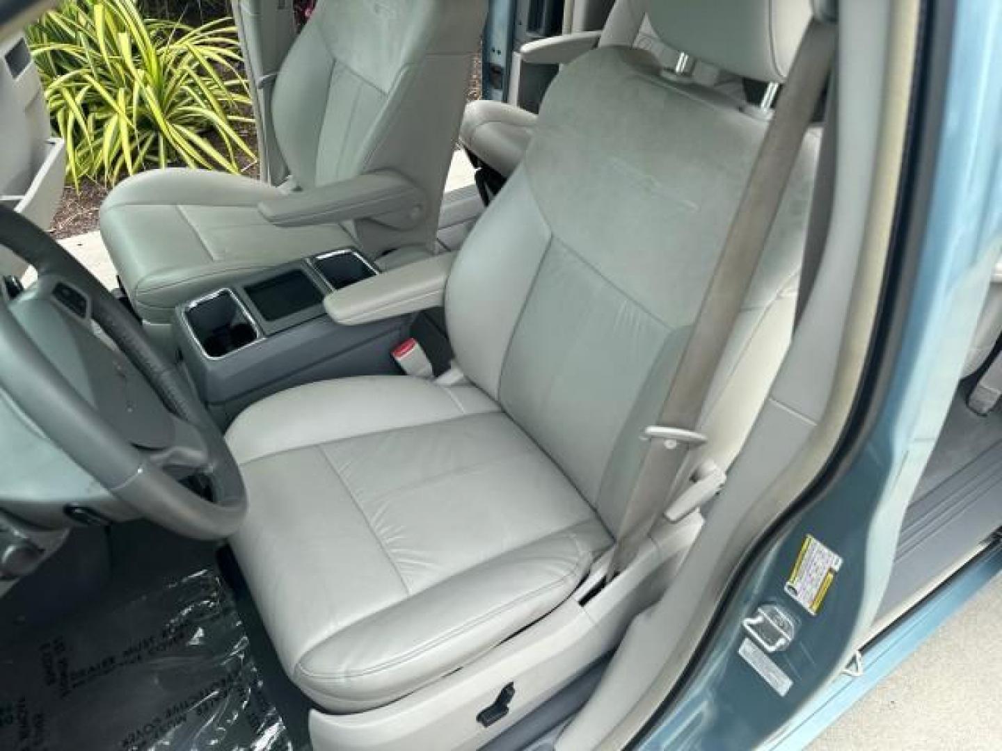 2009 Clearwater Blue Pearl /Medium slate gray/light shale Chrysler Town and Country 1 FL Limited LOW MILES 25,160 (2A8HR64X79R) with an 4.0L SOHC SMPI 24v V6 Engine engine, Automatic transmission, located at 4701 North Dixie Hwy, Pompano Beach, FL, 33064, (954) 422-2889, 26.240938, -80.123474 - OUR WEBPAGE FLORIDACARS1.COM HAS OVER 100 PHOTOS AND FREE CARFAX LINK 2009 CHRYSLER TOWN AND COUNTRY LIMITED ROAD READY 4.0L V6 VIN: 2A8HR64X79R614025 LOW MILES 25,160 VAN POWER SLIDING DOORS 4.0L V6 F SOHC 24V BACK UP CAMERA NAVIGATION GASOLINE LIMITED POWER LEATHER SEATS FRONT WHEEL DRIVE 23 SERVI - Photo#10