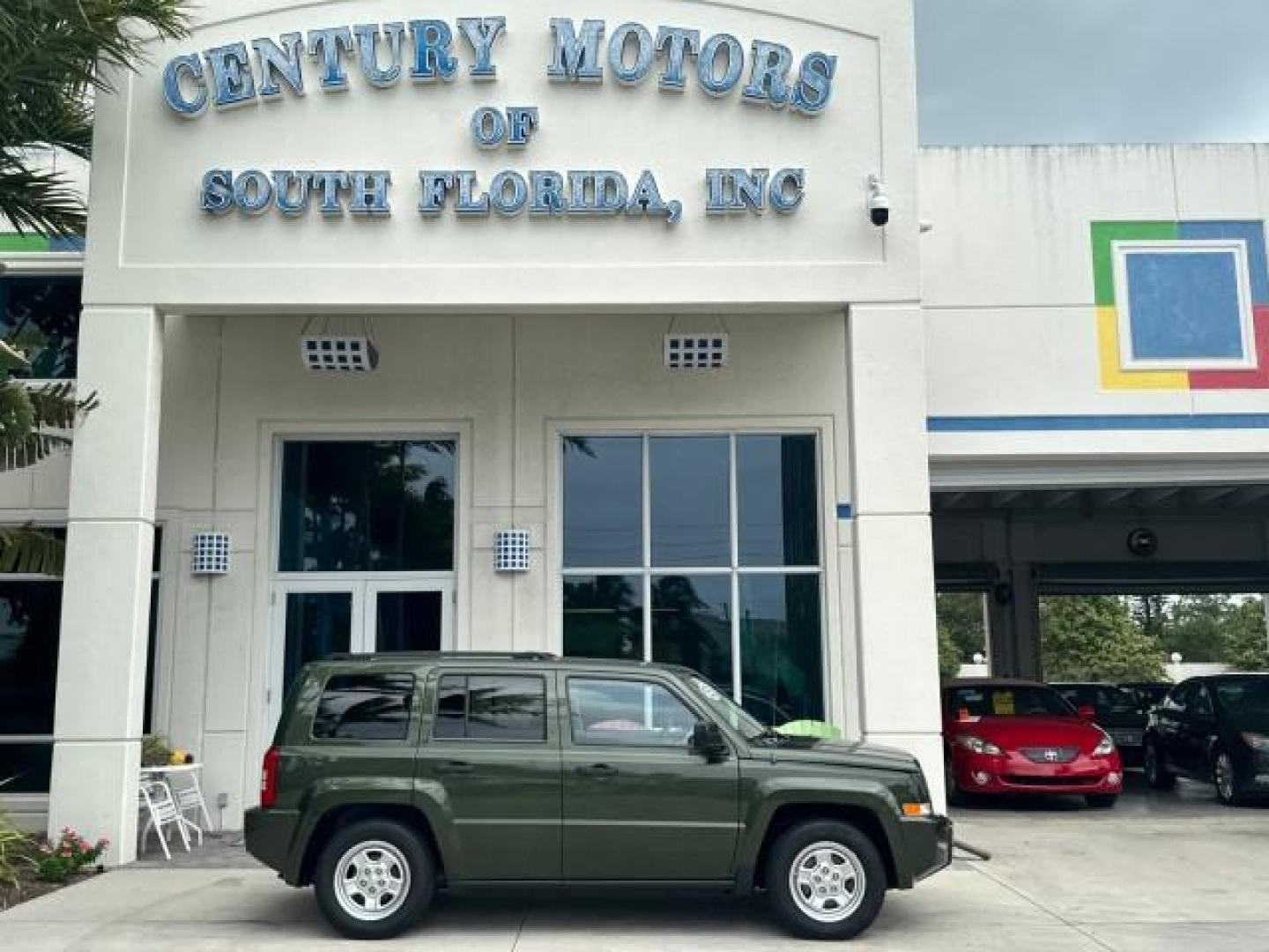 2008 Jeep Green Metallic /Pastel Pebble Beige Jeep Patriot 1 FL Sport LOW MILES 72,642 (1J8FT28W58D) with an 2.4L DOHC 16v I4 Dual VVT Engine engine, Automatic transmission, located at 4701 North Dixie Hwy, Pompano Beach, FL, 33064, (954) 422-2889, 26.240938, -80.123474 - OUR WEBPAGE FLORIDACARS1.COM HAS OVER 100 PHOTOS AND FREE CARFAX LINK 2008 JEEP PATRIOT SPORT ROAD READY 2.4L I4 VIN: 1J8FT28W58D534615 NO RECALLS 4 DOOR WAGON/SPORT UTILITY 1 OWNER FLORIDA 2.4L I4 F DOHC 16V LOW MILES 72,642 GASOLINE 28 SERVICE RECORDS FRONT WHEEL DRIVE NON SMOKERS THIS IS THE ONE - Photo#24