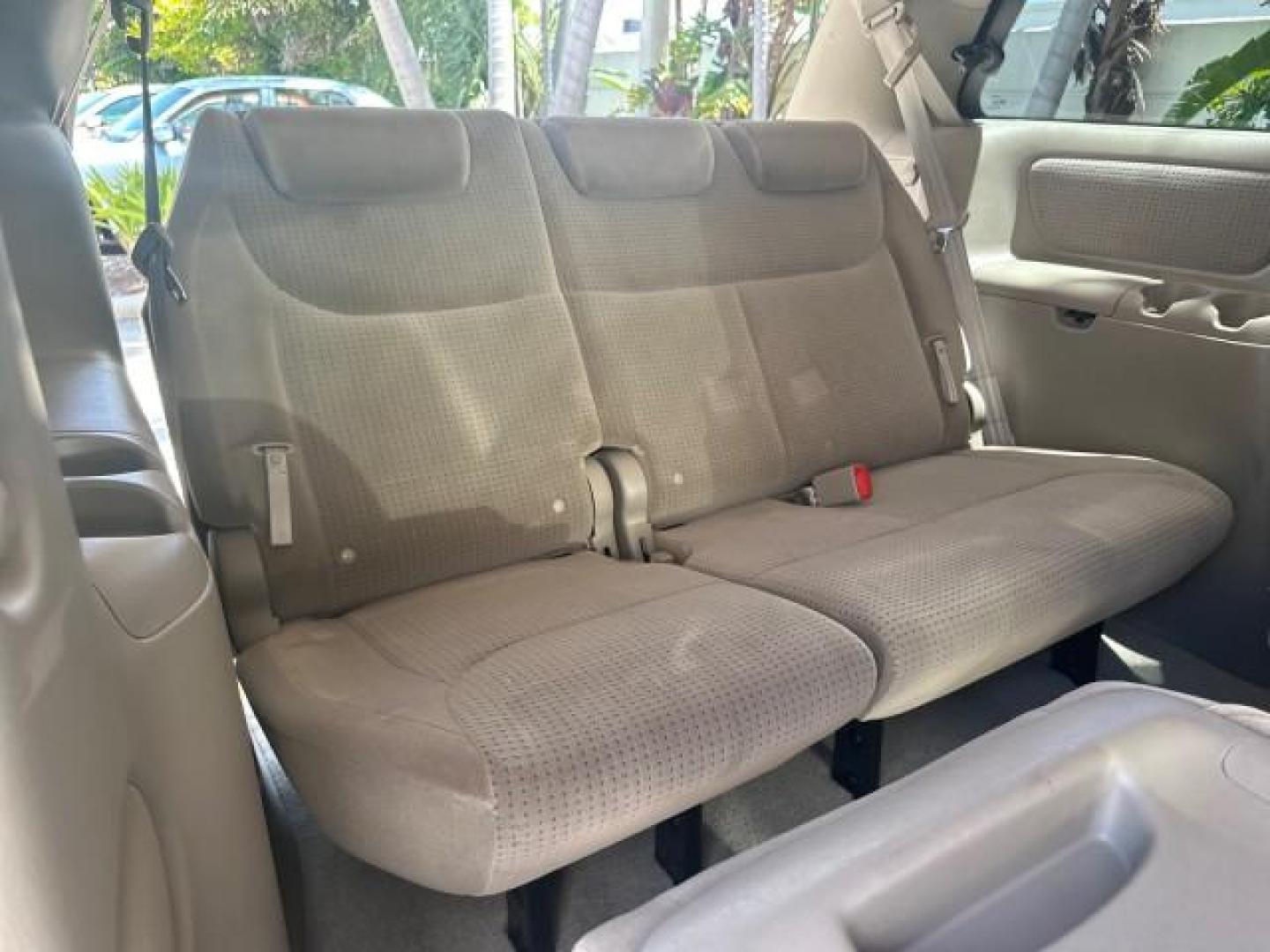 2006 Desert Sand Mica /Taupe Toyota Sienna LE VAN 1 FL LOW MILES (5TDZA23C56S) with an 3.3L 24-Valve SEFI DOHC VVT-i V6 Engine engine, Automatic transmission, located at 4701 North Dixie Hwy, Pompano Beach, FL, 33064, (954) 422-2889, 26.240938, -80.123474 - OUR WEBPAGE FLORIDACARS1.COM HAS OVER 100 PHOTOS AND FREE CARFAX LINK 2006 TOYOTA SIENNA CE 7 PASSENGER VIN: 5TDZA23C56S488549 5 T D Z A 2 3 C 5 6 S 4 8 8 5 4 9 VAN 3.3L V6 F DOHC 24V GASOLINE FRONT WHEEL DRIVE Top Features Alloy Wheels Quad Seats Fold-Away Third Row Rear Air Conditioning Front Seat - Photo#29