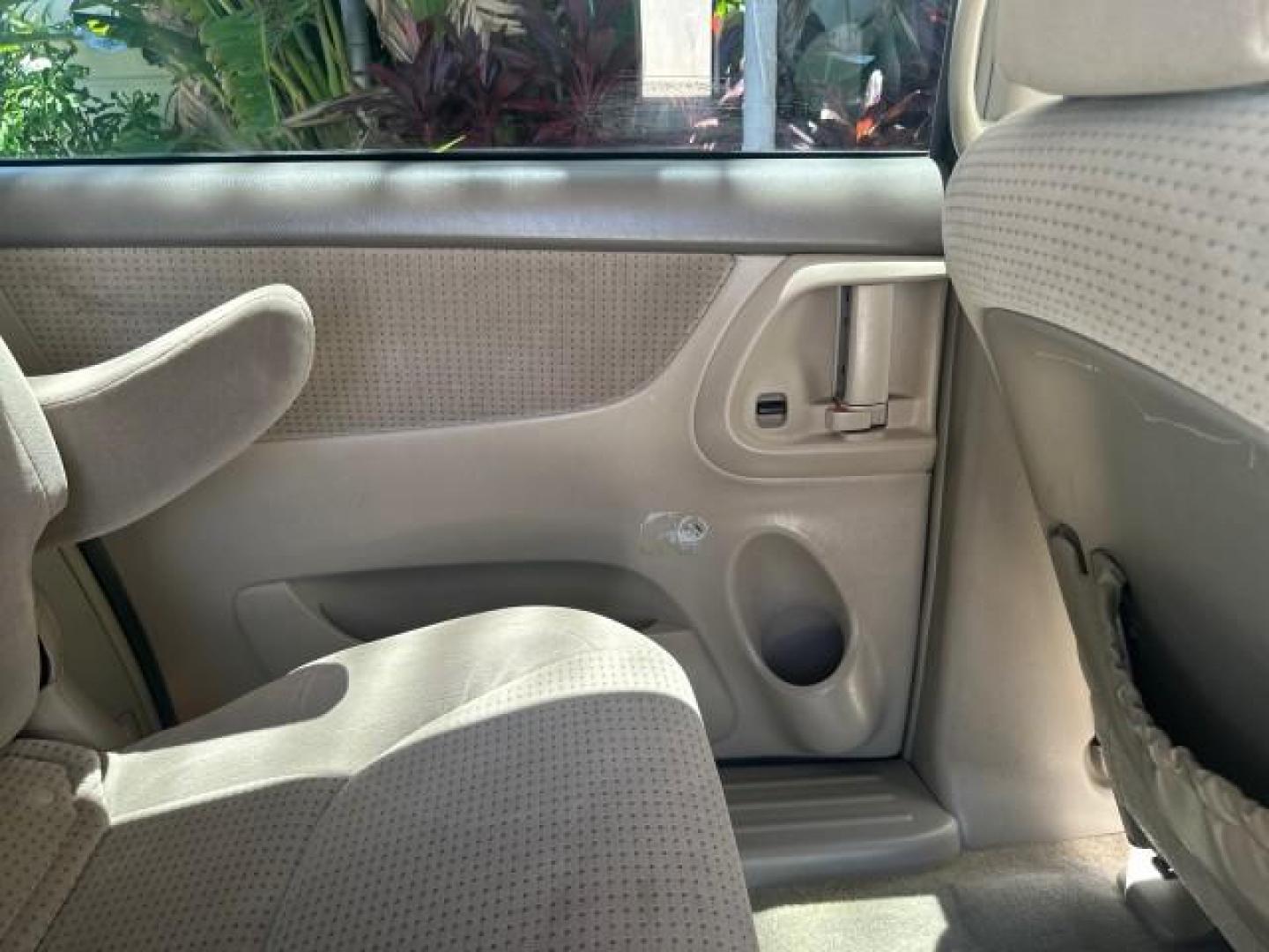 2006 Desert Sand Mica /Taupe Toyota Sienna LE VAN 1 FL LOW MILES (5TDZA23C56S) with an 3.3L 24-Valve SEFI DOHC VVT-i V6 Engine engine, Automatic transmission, located at 4701 North Dixie Hwy, Pompano Beach, FL, 33064, (954) 422-2889, 26.240938, -80.123474 - OUR WEBPAGE FLORIDACARS1.COM HAS OVER 100 PHOTOS AND FREE CARFAX LINK 2006 TOYOTA SIENNA CE 7 PASSENGER VIN: 5TDZA23C56S488549 5 T D Z A 2 3 C 5 6 S 4 8 8 5 4 9 VAN 3.3L V6 F DOHC 24V GASOLINE FRONT WHEEL DRIVE Top Features Alloy Wheels Quad Seats Fold-Away Third Row Rear Air Conditioning Front Seat - Photo#28