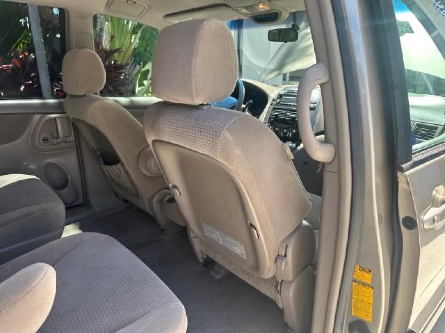 2006 Desert Sand Mica /Taupe Toyota Sienna LE VAN 1 FL LOW MILES (5TDZA23C56S) with an 3.3L 24-Valve SEFI DOHC VVT-i V6 Engine engine, Automatic transmission, located at 4701 North Dixie Hwy, Pompano Beach, FL, 33064, (954) 422-2889, 26.240938, -80.123474 - OUR WEBPAGE FLORIDACARS1.COM HAS OVER 100 PHOTOS AND FREE CARFAX LINK 2006 TOYOTA SIENNA CE 7 PASSENGER VIN: 5TDZA23C56S488549 5 T D Z A 2 3 C 5 6 S 4 8 8 5 4 9 VAN 3.3L V6 F DOHC 24V GASOLINE FRONT WHEEL DRIVE Top Features Alloy Wheels Quad Seats Fold-Away Third Row Rear Air Conditioning Front Seat - Photo#73