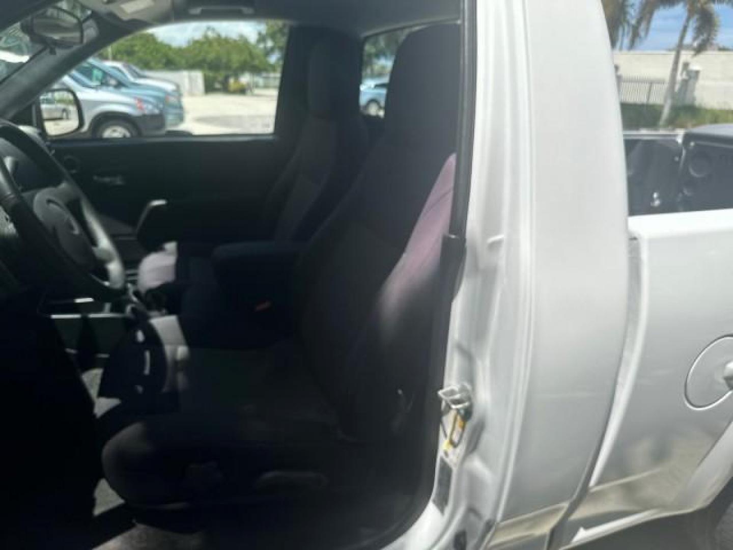 2011 Summit White /Medium Pewter GMC Canyon 1 FL PU LOW MILES 54,847 (1GTC5LF92B8) with an 2.9L DOHC 4-Cyl SFI Engine engine, Automatic transmission, located at 4701 North Dixie Hwy, Pompano Beach, FL, 33064, (954) 422-2889, 26.240938, -80.123474 - OUR WEBPAGE FLORIDACARS1.COM HAS OVER 90 PHOTOS AND FREE CARFAX LINK 2011 GMC CANYON WORK TRUCK 6 FT BED VIN: 1GTC5LF92B8110915 1 G T C 5 L F 9 2 B 8 1 1 0 9 1 5 PICKUP 2.9L I4 F DOHC 16V GASOLINE REAR WHEEL DRIVE THIS IS ONE OF THE NICEST GMC CANYON WE HAVE EVER LISTED RETIREE FLORIDA TITLE THIS IS - Photo#67