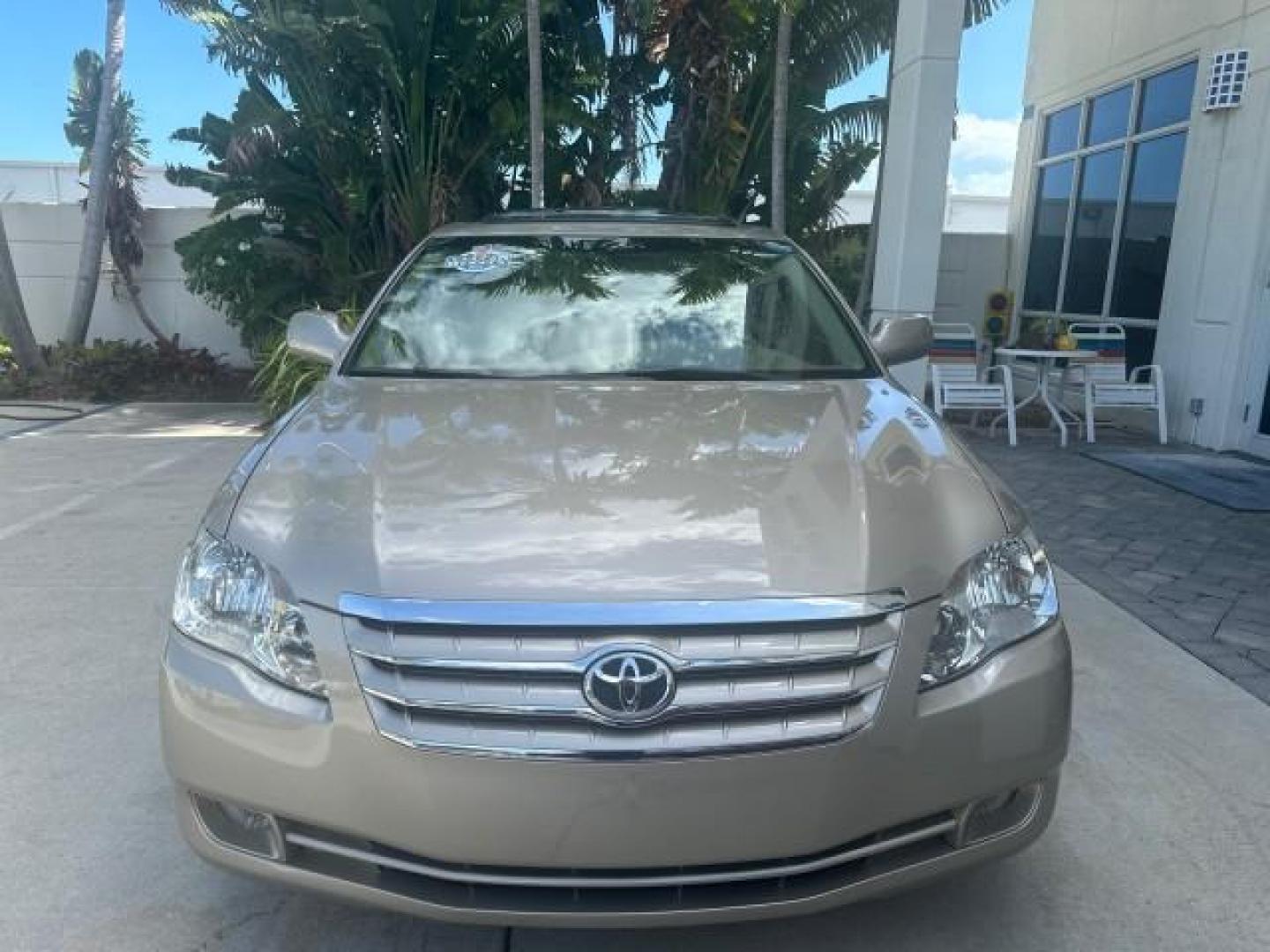 2005 Desert Sand Mica /Ivory Toyota Avalon 1 OWNER XLS LOW MILES 63,401 (4T1BK36B35U) with an 3.5L 24-Valve EFI DOHC V6 Engine engine, Automatic transmission, located at 4701 North Dixie Hwy, Pompano Beach, FL, 33064, (954) 422-2889, 26.240938, -80.123474 - OUR WEBPAGE FLORIDACARS1.COM HAS OVER 100 PHOTOS AND FREE CARFAX LINK 2005 TOYOTA AVALON XL NO RECALLS VIN: 4T1BK36B35U021398 4 T 1 B K 3 6 B 3 5 U 0 2 1 3 9 8 SEDAN 4 DR 3.5L V6 F DOHC 24V 31 MPH GASOLINE FRONT WHEEL DRIVE THIS IS ONE OF THE NICEST AVALON S WE HAVE EVER LISTED RETIREE NORTH CAROLIN - Photo#27