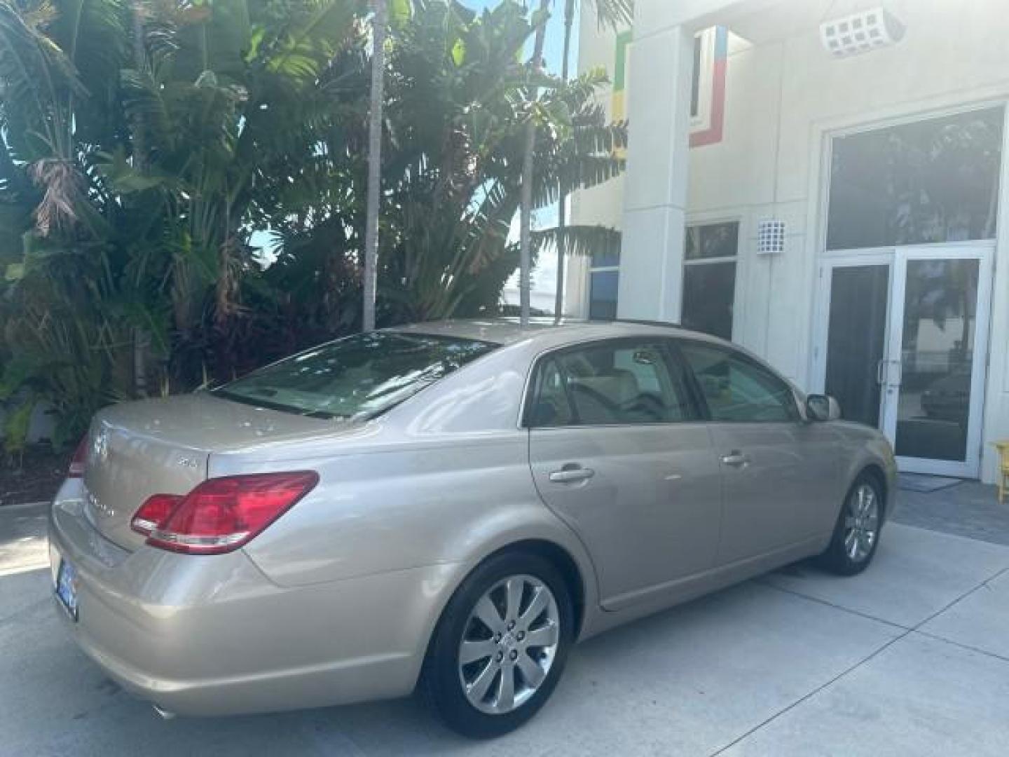 2005 Desert Sand Mica /Ivory Toyota Avalon 1 OWNER XLS LOW MILES 63,401 (4T1BK36B35U) with an 3.5L 24-Valve EFI DOHC V6 Engine engine, Automatic transmission, located at 4701 North Dixie Hwy, Pompano Beach, FL, 33064, (954) 422-2889, 26.240938, -80.123474 - OUR WEBPAGE FLORIDACARS1.COM HAS OVER 100 PHOTOS AND FREE CARFAX LINK 2005 TOYOTA AVALON XL NO RECALLS VIN: 4T1BK36B35U021398 4 T 1 B K 3 6 B 3 5 U 0 2 1 3 9 8 SEDAN 4 DR 3.5L V6 F DOHC 24V 31 MPH GASOLINE FRONT WHEEL DRIVE THIS IS ONE OF THE NICEST AVALON S WE HAVE EVER LISTED RETIREE NORTH CAROLIN - Photo#48