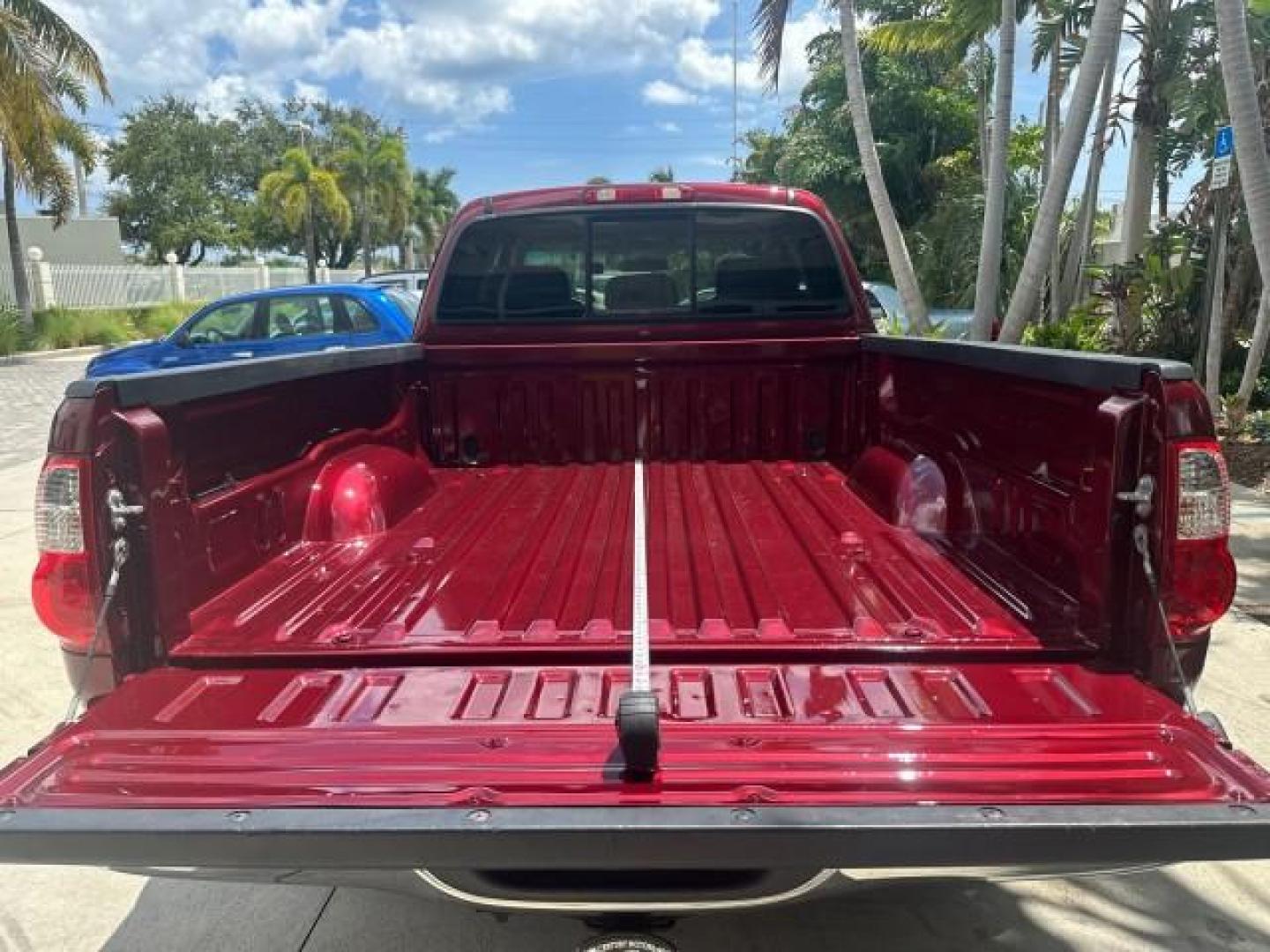 2006 Salsa Red Pearl /Taupe Toyota Tundra SR5 4WD 4 DR LOW MILES 36,414 (5TBBT44176S) with an 4.7L DOHC SEFI 32-Valve i-Force V8 Engine engine, Automatic transmission, located at 4701 North Dixie Hwy, Pompano Beach, FL, 33064, (954) 422-2889, 26.240938, -80.123474 - OUR WEBPAGE FLORIDACARS1.COM HAS OVER 100 PHOTOS AND FREE CARFAX LINK 2006 TOYOTA TUNDRA SR5 NO RECALLS VIN: 5TBBT44176S475847 5 T B B T 4 4 1 7 6 S 4 7 5 8 4 7 4 DOOR EXTENDED CAB PICKUP 4.7L V8 F DOHC 32V THE BEST ENGINE YOU WILL GO 300 ,000 MILES PLUS THE NEW ONES THE LAST 2 YEARS ENGINES BLOW UP - Photo#50