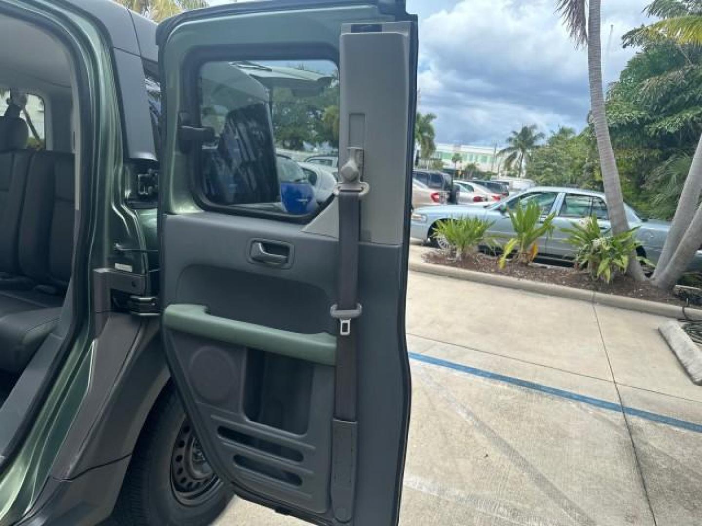 2005 Galapogos Green Metallic /Gray/Green Honda Element LX 1 FL 18 SERVICES (5J6YH18315L) with an 2.4L DOHC MPFI 16-Valve i-VTEC I4 Engine engine, Automatic transmission, located at 4701 North Dixie Hwy, Pompano Beach, FL, 33064, (954) 422-2889, 26.240938, -80.123474 - OUR WEBPAGE FLORIDACARS1.COM HAS OVER 100 PHOTOS AND FREE CARFAX LINK 2005 HONDA ELEMENT LX VIN: 5J6YH18315L000038 5 J 6 Y H 1 8 3 1 5 L 0 0 0 0 3 8 4 DOOR WAGON/SPORT UTILITY 2.4L I4 F DOHC 16V GASOLINE FRONT WHEEL DRIVE THIS IS ONE OF THE NICEST HONDA S WE HAVE EVER LISTED RETIREE 1 OWNER FLORIDA - Photo#9