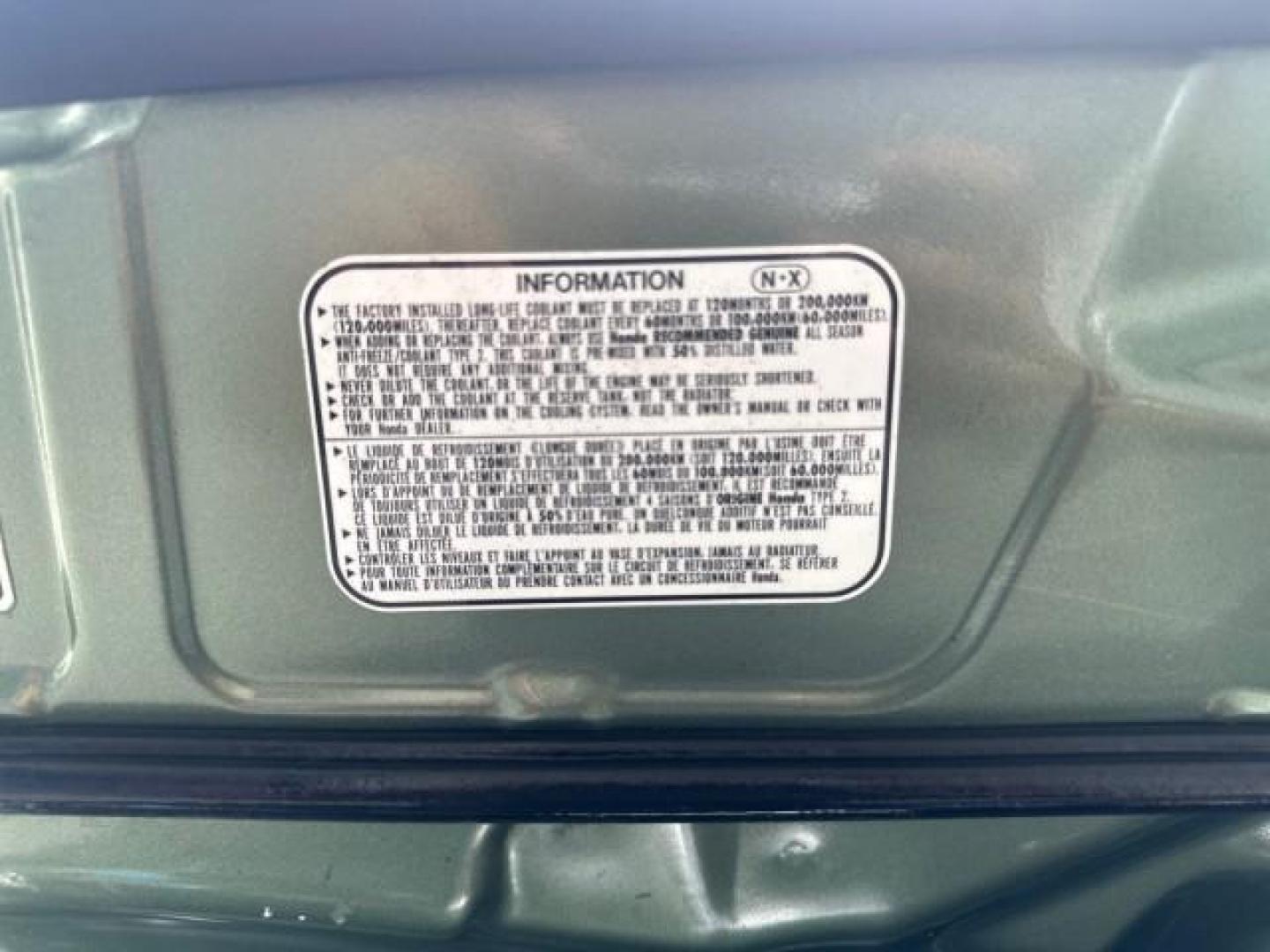 2005 Galapogos Green Metallic /Gray/Green Honda Element LX 1 FL 18 SERVICES (5J6YH18315L) with an 2.4L DOHC MPFI 16-Valve i-VTEC I4 Engine engine, Automatic transmission, located at 4701 North Dixie Hwy, Pompano Beach, FL, 33064, (954) 422-2889, 26.240938, -80.123474 - OUR WEBPAGE FLORIDACARS1.COM HAS OVER 100 PHOTOS AND FREE CARFAX LINK 2005 HONDA ELEMENT LX VIN: 5J6YH18315L000038 5 J 6 Y H 1 8 3 1 5 L 0 0 0 0 3 8 4 DOOR WAGON/SPORT UTILITY 2.4L I4 F DOHC 16V GASOLINE FRONT WHEEL DRIVE THIS IS ONE OF THE NICEST HONDA S WE HAVE EVER LISTED RETIREE 1 OWNER FLORIDA - Photo#50