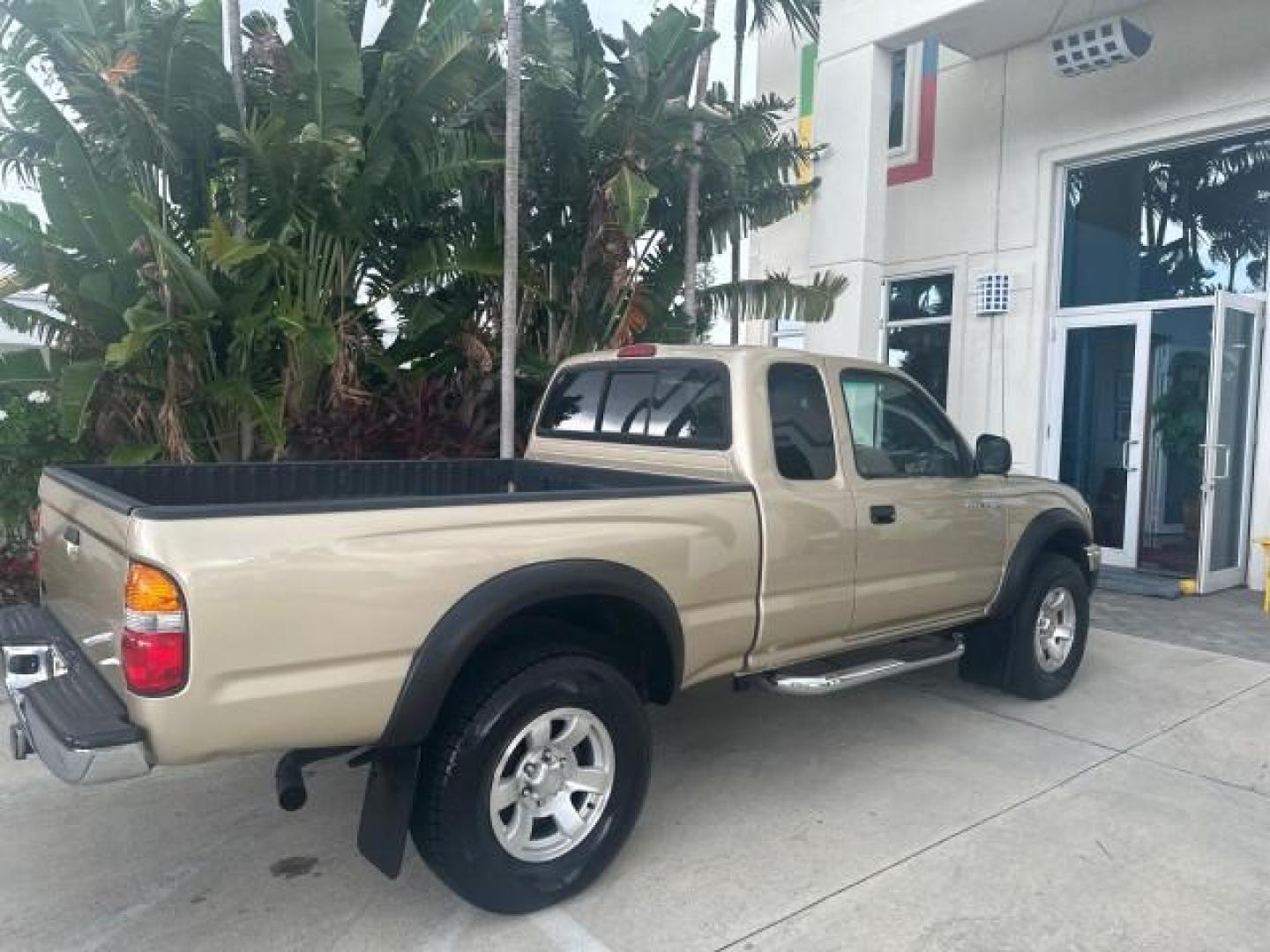 2003 Mystic Gold Metallic /Oak Toyota Tacoma PreRunner FL LOW MILES 46.375 (5TESN92NX3Z) with an 3.4L DOHC EFI 24-Valve V6 Engine engine, Automatic transmission, located at 4701 North Dixie Hwy, Pompano Beach, FL, 33064, (954) 422-2889, 26.240938, -80.123474 - OUR WEBPAGE FLORIDACARS1.COM HAS OVER 100 PHOTOS AND FREE CARFAX LINK 2003 TOYOTA TACOMA PRERUNNER V6 HARD TO FIND THIS ONE IS THE ONE VIN: 5TESN92NX3Z184813 5 T E S N 9 2 N X 3 Z 1 8 4 8 1 3 CLUB CAB PICKUP 3.4L V6 F DOHC 24V GASOLINE REAR WHEEL DRIVE NO RECALLS CARFAX 19 SERVICE RECORDS NO ACCIDEN - Photo#46