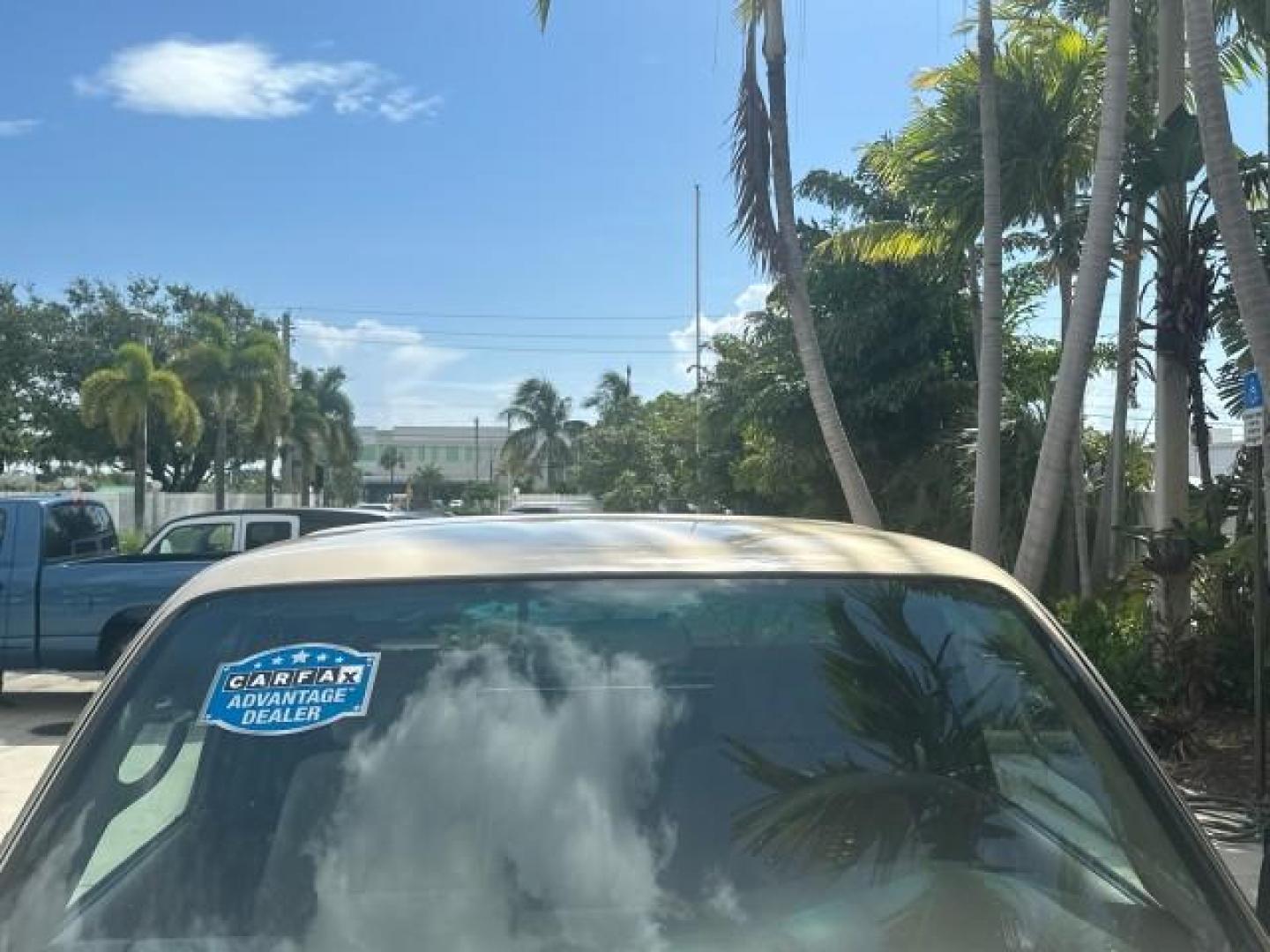 2003 Mystic Gold Metallic /Oak Toyota Tacoma PreRunner FL LOW MILES 46.375 (5TESN92NX3Z) with an 3.4L DOHC EFI 24-Valve V6 Engine engine, Automatic transmission, located at 4701 North Dixie Hwy, Pompano Beach, FL, 33064, (954) 422-2889, 26.240938, -80.123474 - OUR WEBPAGE FLORIDACARS1.COM HAS OVER 100 PHOTOS AND FREE CARFAX LINK 2003 TOYOTA TACOMA PRERUNNER V6 HARD TO FIND THIS ONE IS THE ONE VIN: 5TESN92NX3Z184813 5 T E S N 9 2 N X 3 Z 1 8 4 8 1 3 CLUB CAB PICKUP 3.4L V6 F DOHC 24V GASOLINE REAR WHEEL DRIVE NO RECALLS CARFAX 19 SERVICE RECORDS NO ACCIDEN - Photo#89