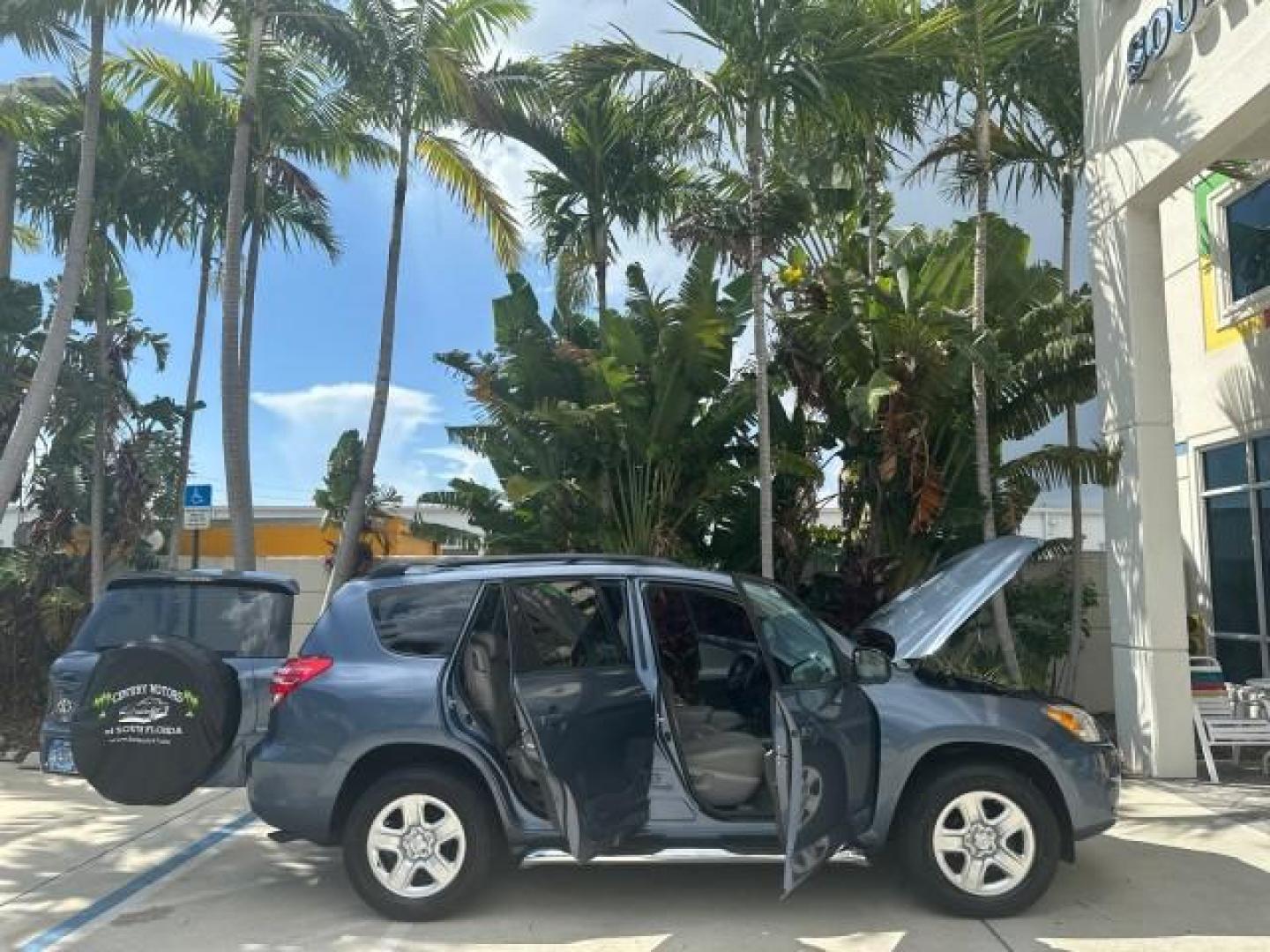 2010 Pacific Blue Metallic /Sand Beige Toyota RAV4 1 OWNER FL 31 SERVICES LEATHER (2T3ZF4DV4AW) with an 2.5L DOHC SFI 16-Valve Dual VVT-i 4-Cyl Engine engine, Automatic transmission, located at 4701 North Dixie Hwy, Pompano Beach, FL, 33064, (954) 422-2889, 26.240938, -80.123474 - OUR WEBPAGE FLORIDACARS1.COM HAS OVER 100 PHOTOS AND FREE CARFAX LINK 2010 TOYOTA RAV4 LEATHER VIN: 2T3ZF4DV4AW045572 2 T 3 Z F 4 D V 4 A W 0 4 5 5 7 2 4 DOOR WAGON/SPORT UTILITY 2.5L I4 F DOHC 16V 28 mpg GASOLINE NO RECALLS FRONT WHEEL DRIVE Top Features Leatherette Seats Running Boards Basic Featu - Photo#7