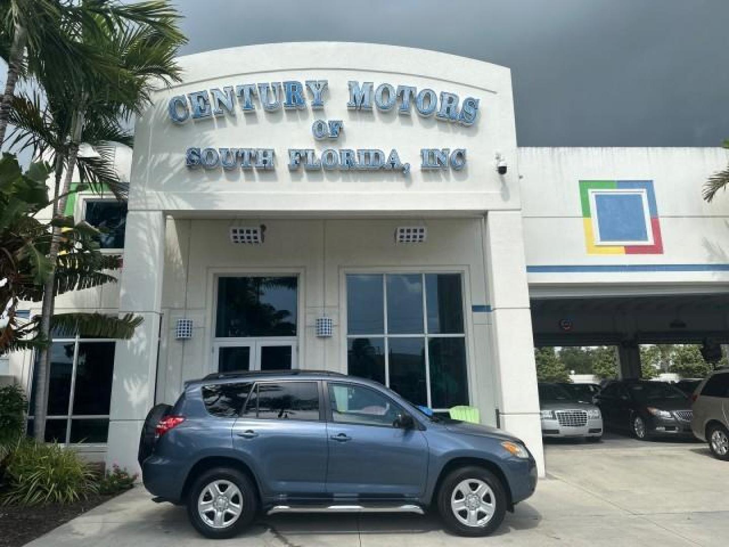 2010 Pacific Blue Metallic /Sand Beige Toyota RAV4 1 OWNER FL 31 SERVICES LEATHER (2T3ZF4DV4AW) with an 2.5L DOHC SFI 16-Valve Dual VVT-i 4-Cyl Engine engine, Automatic transmission, located at 4701 North Dixie Hwy, Pompano Beach, FL, 33064, (954) 422-2889, 26.240938, -80.123474 - OUR WEBPAGE FLORIDACARS1.COM HAS OVER 100 PHOTOS AND FREE CARFAX LINK 2010 TOYOTA RAV4 LEATHER VIN: 2T3ZF4DV4AW045572 2 T 3 Z F 4 D V 4 A W 0 4 5 5 7 2 4 DOOR WAGON/SPORT UTILITY 2.5L I4 F DOHC 16V 28 mpg GASOLINE NO RECALLS FRONT WHEEL DRIVE Top Features Leatherette Seats Running Boards Basic Featu - Photo#31