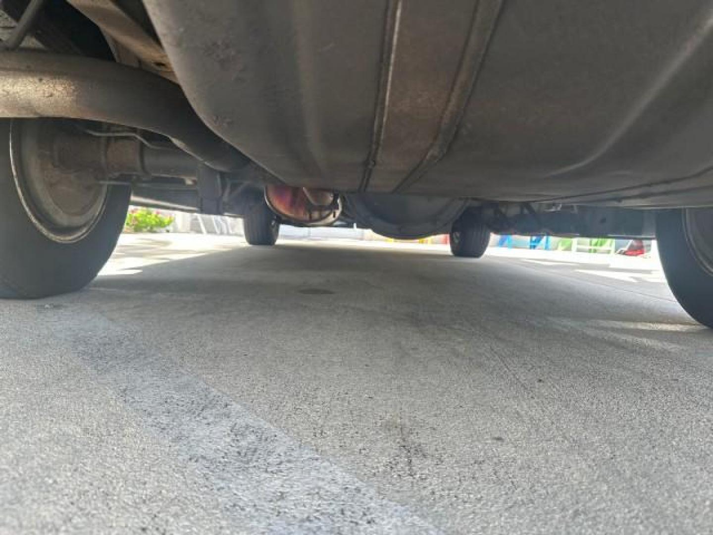 1992 GREY /GREY GMC Vandura HI TOP CONVERSION LOW MILES 33,049 (2GDEG25K8N4) with an 4.3L EFI V6 Engine engine, Automatic transmission, located at 4701 North Dixie Hwy, Pompano Beach, FL, 33064, (954) 422-2889, 26.240938, -80.123474 - OUR WEBPAGE FLORIDACARS1.COM HAS OVER 100 PHOTOS AND FREE CARFAX LINK 1992 GMC RALLY/VANDURA G2500 HI TOP STARCRAFT CONVERSION 5.7 V8 VIN: 2GDEG25K8N4519763 2 G D E G 2 5 K 8 N 4 5 1 9 7 6 3 VAN 5.7L V8 F GASOLINE REAR WHEEL DRIVE 33,049 ACTUAL MILES 1 OWNER A TRUE CLASSIC THIS VAN IS NOT RUSTY THIS - Photo#22