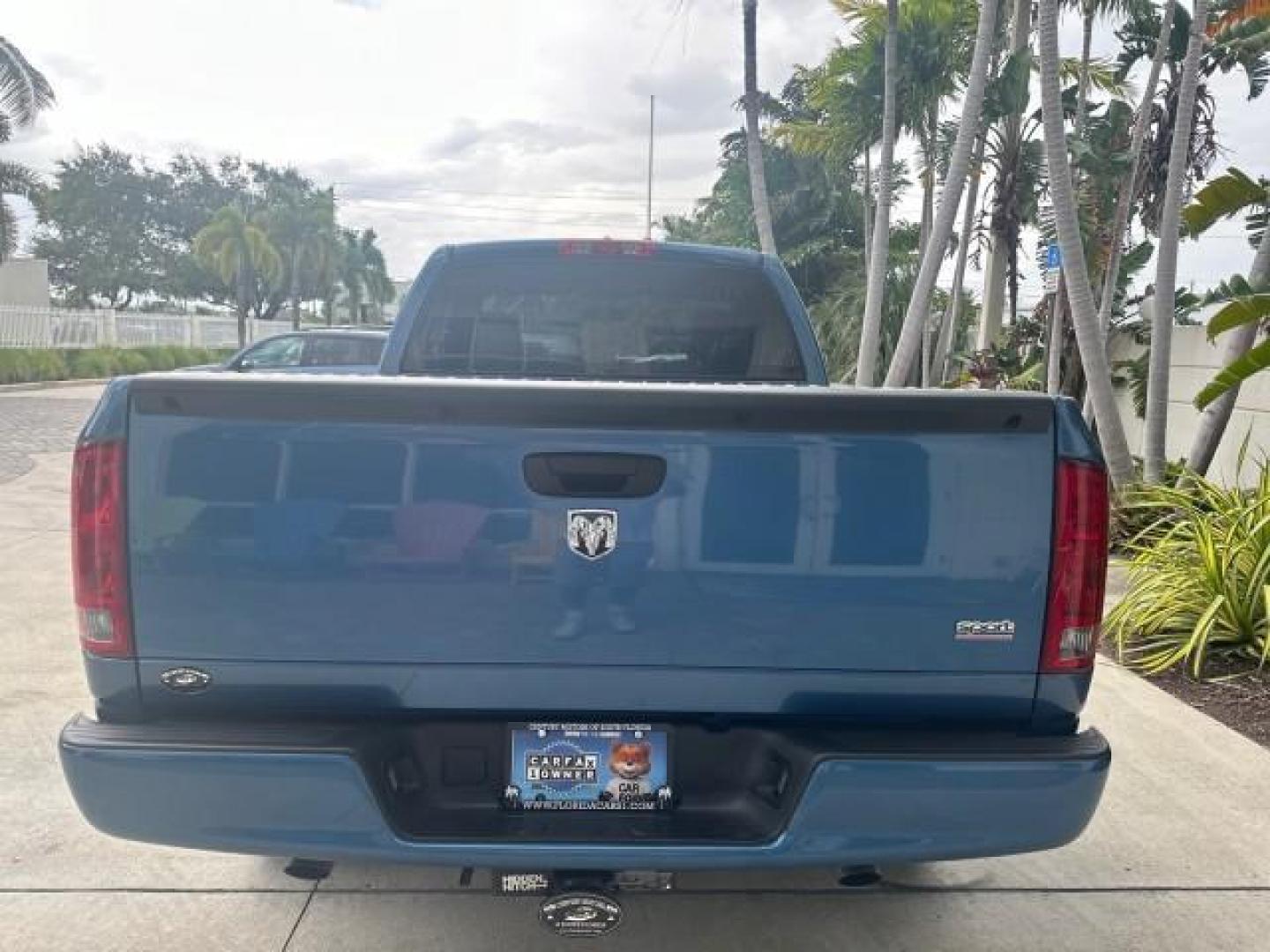 2006 Atlantic Blue Pearl /Medium Slate Gray Dodge Ram 1500 SLT 1 OWNER 5077 MILES MINT 5.7 V8 HEMI (1D7HA16226J) with an 5.7L V8 Hemi Multi-Displacement Engine engine, Automatic transmission, located at 4701 North Dixie Hwy, Pompano Beach, FL, 33064, (954) 422-2889, 26.240938, -80.123474 - OUR WEBPAGE FLORIDACARS1.COM HAS OVER 100 PHOTOS AND FREE CARFAX LINK 2006 DODGE RAM 1500 SLT SPORT VIN: 1D7HA16226J149341 1 D 7 H A 1 6 2 2 6 J 1 4 9 3 4 1 PICKUP 5.7L V8 F 16V HEMI GASOLINE REAR WHEEL DRIVE NO RECALLS THIS IS ONE OF THE NICEST DODGE RAMS WE HAVE EVER LISTED RETIREE 1 OWNER FLORIDA - Photo#40