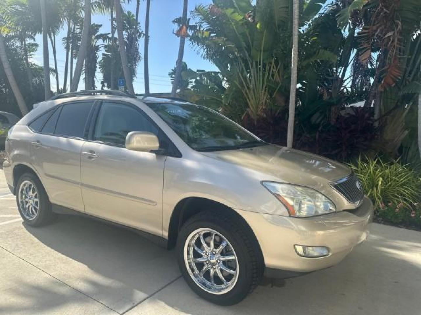 2004 Bamboo Pearl /Ivory Lexus RX 330 SUV LOW MILES 60,687 NAV (2T2GA31U54C) with an 3.3L DOHC MPI 24-Valve V6 Engine engine, Automatic transmission, located at 4701 North Dixie Hwy, Pompano Beach, FL, 33064, (954) 422-2889, 26.240938, -80.123474 - OUR WEBPAGE FLORIDACARS1.COM HAS OVER 100 PHOTOS AND FREE CARFAX LINK 2004 LEXUS RX 330 NAVIGATION ROAD READY 3.3L V6 VIN: 2T2GA31U54C002347 NO ACCIDENTS NO RECALLS 2 T 2 G A 3 1 U 5 4 C 0 0 2 3 4 7 FLORIDA OWNER 26 MPG 4 DOOR WAGON/SPORT UTILITY SUNROOF NAVIGATION 3.3L V6 F 24V DUAL AC POWER LEATHE - Photo#6