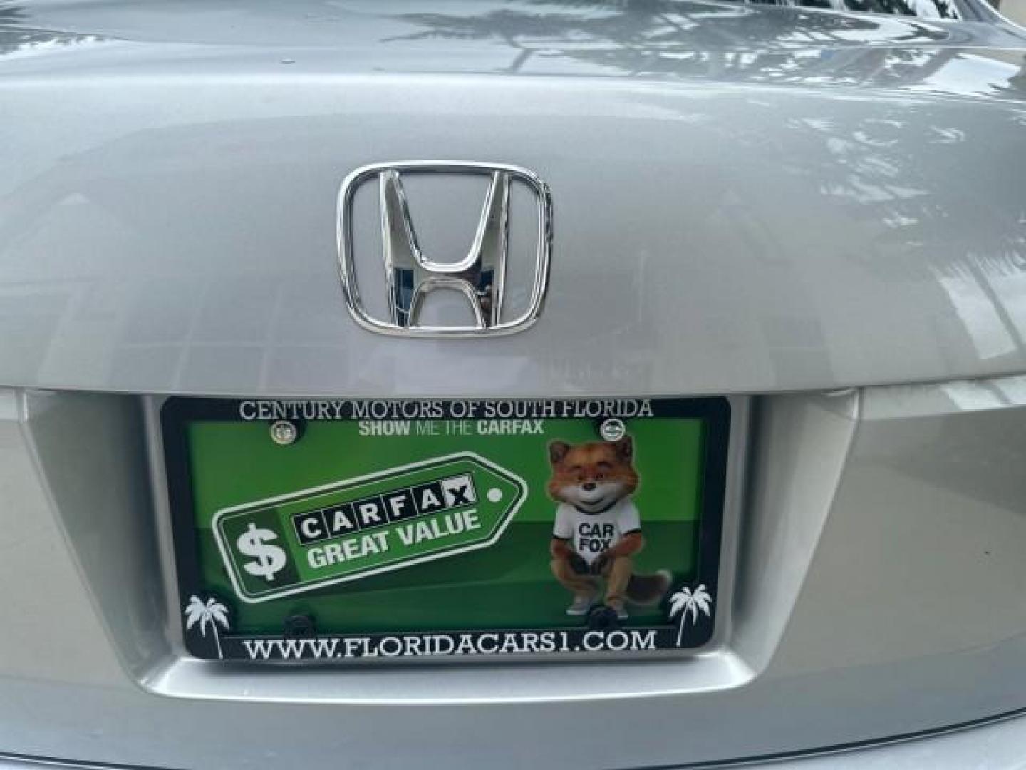 2008 Alabaster Silver Metallic /Gray Honda Accord Sdn EX LOW MILES 53,202 (1HGCP36728A) with an 3.5L SOHC MPFI 24-Valve i-VTEC V6 Engine engine, Automatic transmission, located at 4701 North Dixie Hwy, Pompano Beach, FL, 33064, (954) 422-2889, 26.240938, -80.123474 - OUR WEBPAGE FLORIDACARS1.COM HAS OVER 100 PHOTOS AND FREE CARFAX LINK 2008 HONDA ACCORD EX V6 NO RECALLS VIN: 1HGCP36728A022281 1 H G C P 3 6 7 2 8 A 0 2 2 2 8 1 SEDAN 4 DR 3.5L V6 F SOHC 24V GASOLINE FRONT WHEEL DRIVE Top Features Alloy Wheels Cloth Seats Sunroof(s) Basic Features ABS Brakes Auxili - Photo#32