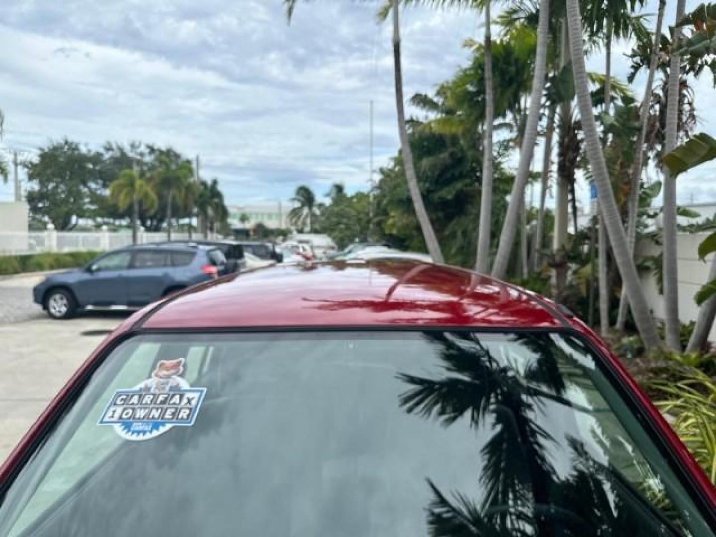 1998 San Marino Red /Gray Honda CR-V EX 4WD 1 OWNER FL LOW MILES 63,744 (JHLRD186XWC) with an 2.0L DOHC Aluminum Alloy 16-Valve I4 Engine 1998 engine, Automatic transmission, located at 4701 North Dixie Hwy, Pompano Beach, FL, 33064, (954) 422-2889, 26.240938, -80.123474 - OUR WEBPAGE FLORIDACARS1.COM HAS OVER 100 PHOTOS AND FREE CARFAX LINK 1998 HONDA CR-V EX VIN: JHLRD186XWC055088 J H L R D 1 8 6 X W C 0 5 5 0 8 8 4 DOOR WAGON/SPORT UTILITY 2.0L I4 F SOHC 16V GASOLINE ALL WHEEL DRIVE 54,819 Leadfoot Linda's, Inc. Avon, Colorado Avon, CO Avon, Colorado 970-476-1810 l - Photo#33