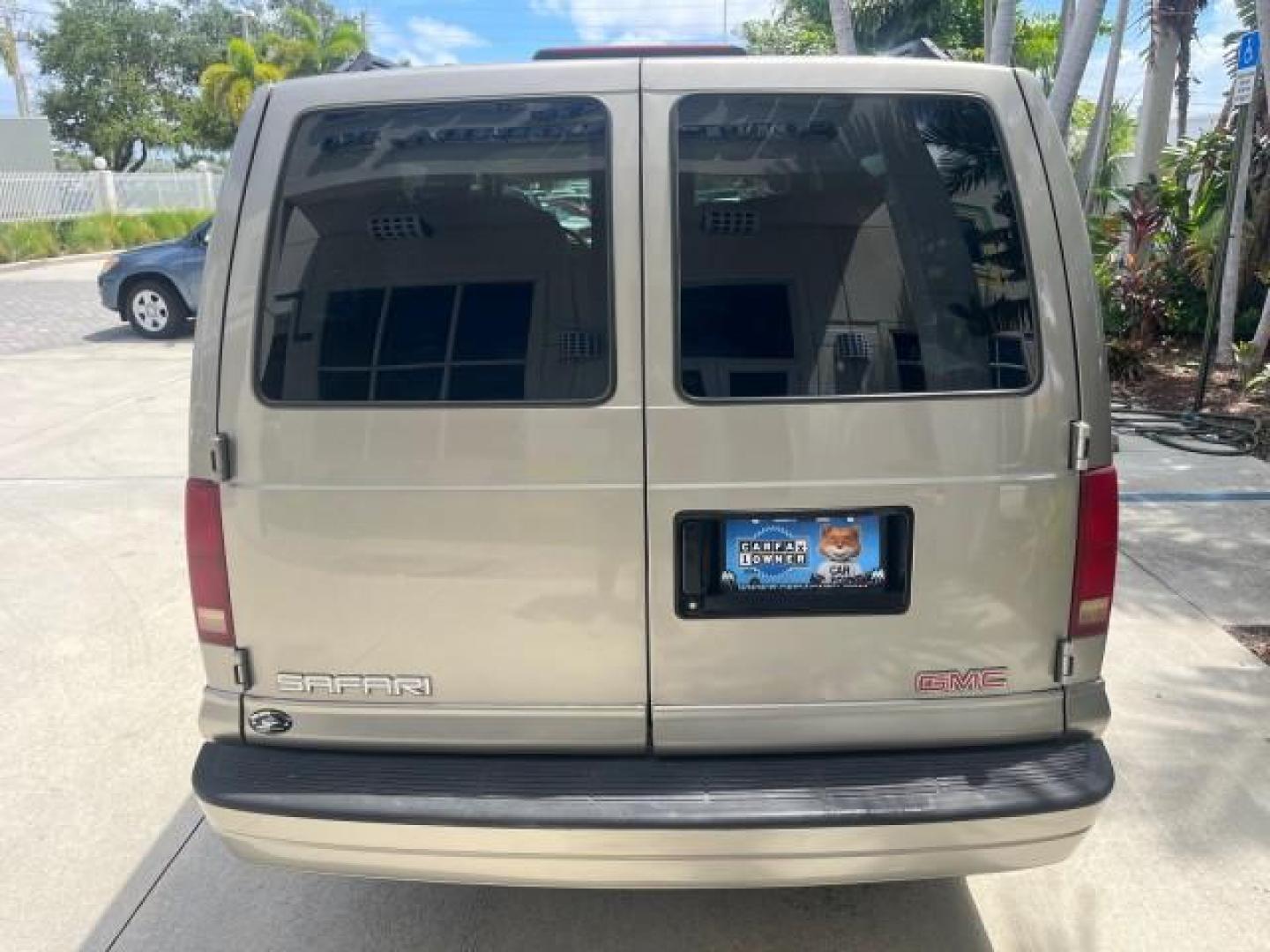 2002 Storm Gray Metallic /Pewter GMC Safari Passenger 7 PASS LOW MILES 58,918 (1GKDM19XX2B) with an 4.3L Vortec 4300 SFI V6 Engine engine, Automatic transmission, located at 4701 North Dixie Hwy, Pompano Beach, FL, 33064, (954) 422-2889, 26.240938, -80.123474 - OUR WEBPAGE FLORIDACARS1.COM HAS OVER 100 PHOTOS AND FREE CARFAX LINK 2002 GMC SAFARI SLE ROAD READY 4.3L V6 VIN: 1GKDM19XX2B506507 NO RECALLS VAN 1 OWNER SLE 4.3L V6 F OHV 12V LOW MILES 58,918 GASOLINE 7 PASSANGER REAR WHEEL DRIVE 15 SERVICE RECORDS Anti-Theft System Approach Lights Black Roof Rack - Photo#90