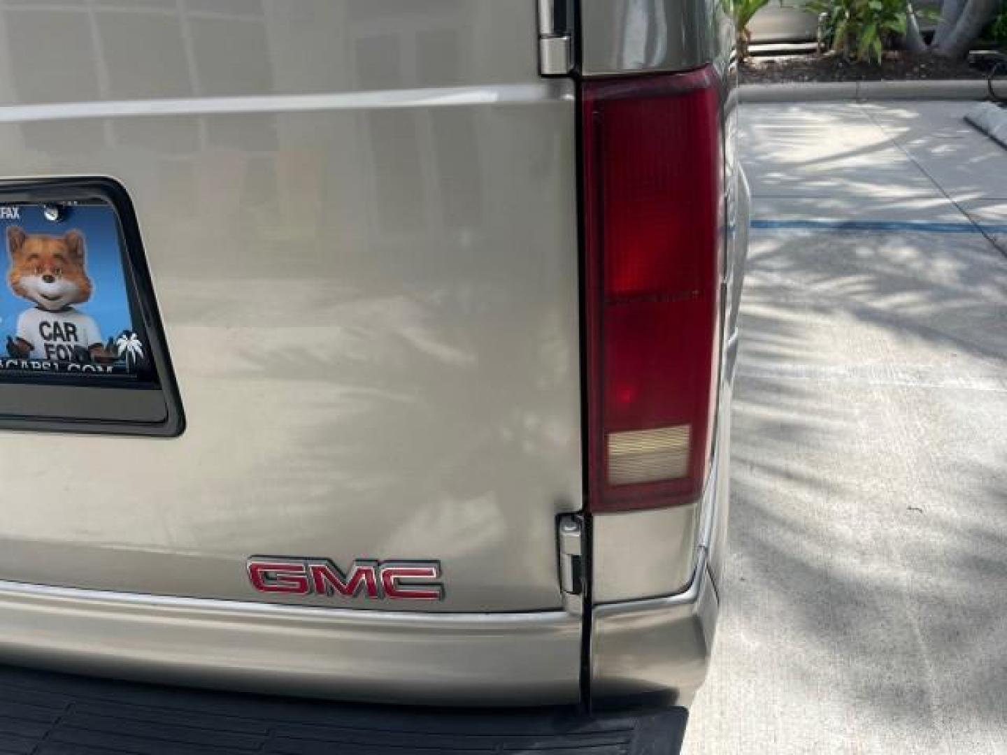 2002 Storm Gray Metallic /Pewter GMC Safari Passenger 7 PASS LOW MILES 58,918 (1GKDM19XX2B) with an 4.3L Vortec 4300 SFI V6 Engine engine, Automatic transmission, located at 4701 North Dixie Hwy, Pompano Beach, FL, 33064, (954) 422-2889, 26.240938, -80.123474 - OUR WEBPAGE FLORIDACARS1.COM HAS OVER 100 PHOTOS AND FREE CARFAX LINK 2002 GMC SAFARI SLE ROAD READY 4.3L V6 VIN: 1GKDM19XX2B506507 NO RECALLS VAN 1 OWNER SLE 4.3L V6 F OHV 12V LOW MILES 58,918 GASOLINE 7 PASSANGER REAR WHEEL DRIVE 15 SERVICE RECORDS Anti-Theft System Approach Lights Black Roof Rack - Photo#95