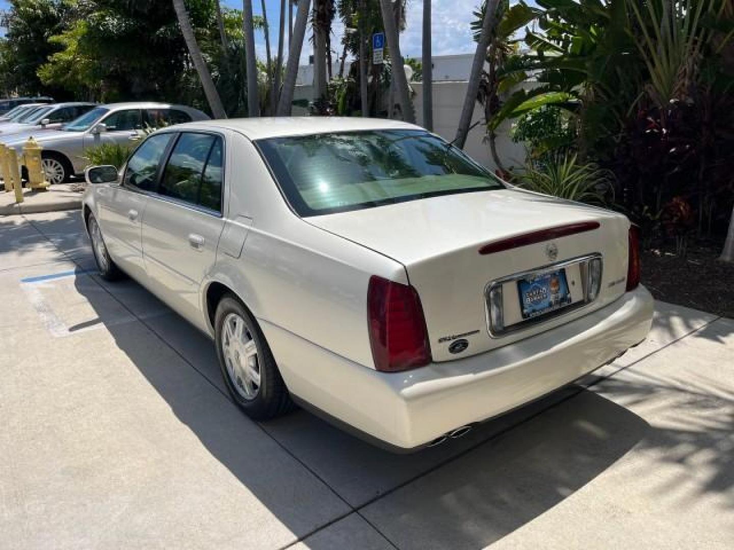 2003 White Diamond /Oatmeal Cadillac DeVille LOW MILES 48,021 (1G6KD54Y63U) with an 4.6L DOHC V8 Northstar Engine engine, Automatic transmission, located at 4701 North Dixie Hwy, Pompano Beach, FL, 33064, (954) 422-2889, 26.240938, -80.123474 - OUR WEBPAGE FLORIDACARS1.COM HAS OVER 100 PHOTOS AND FREE CARFAX LINK 2003 CADILLAC DEVILLE ROAD READY 4.6L V8 VIN: 1G6KD54Y63U260929 NO ACCIDENTS SEDAN 4 DR NO RECALLS DUAL AC 4.6L V8 F DOHC 32V 1 OWNER LEATHER GASOLINE LOW MILES 48,021 FRONT WHEEL DRIVE NEW $ 47,185 11 SERVICE RECORDS Air Suspensi - Photo#85