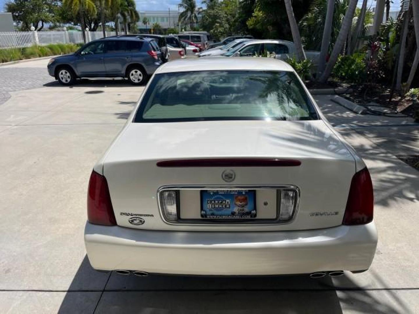 2003 White Diamond /Oatmeal Cadillac DeVille LOW MILES 48,021 (1G6KD54Y63U) with an 4.6L DOHC V8 Northstar Engine engine, Automatic transmission, located at 4701 North Dixie Hwy, Pompano Beach, FL, 33064, (954) 422-2889, 26.240938, -80.123474 - OUR WEBPAGE FLORIDACARS1.COM HAS OVER 100 PHOTOS AND FREE CARFAX LINK 2003 CADILLAC DEVILLE ROAD READY 4.6L V8 VIN: 1G6KD54Y63U260929 NO ACCIDENTS SEDAN 4 DR NO RECALLS DUAL AC 4.6L V8 F DOHC 32V 1 OWNER LEATHER GASOLINE LOW MILES 48,021 FRONT WHEEL DRIVE NEW $ 47,185 11 SERVICE RECORDS Air Suspensi - Photo#92