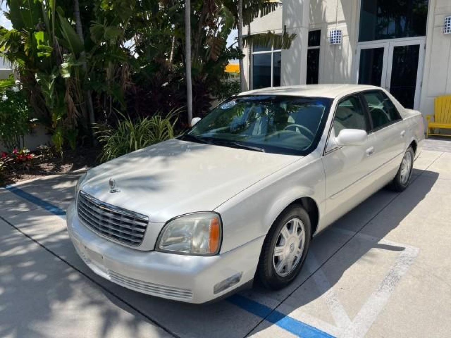 2003 White Diamond /Oatmeal Cadillac DeVille LOW MILES 48,021 (1G6KD54Y63U) with an 4.6L DOHC V8 Northstar Engine engine, Automatic transmission, located at 4701 North Dixie Hwy, Pompano Beach, FL, 33064, (954) 422-2889, 26.240938, -80.123474 - OUR WEBPAGE FLORIDACARS1.COM HAS OVER 100 PHOTOS AND FREE CARFAX LINK 2003 CADILLAC DEVILLE ROAD READY 4.6L V8 VIN: 1G6KD54Y63U260929 NO ACCIDENTS SEDAN 4 DR NO RECALLS DUAL AC 4.6L V8 F DOHC 32V 1 OWNER LEATHER GASOLINE LOW MILES 48,021 FRONT WHEEL DRIVE NEW $ 47,185 11 SERVICE RECORDS Air Suspensi - Photo#97